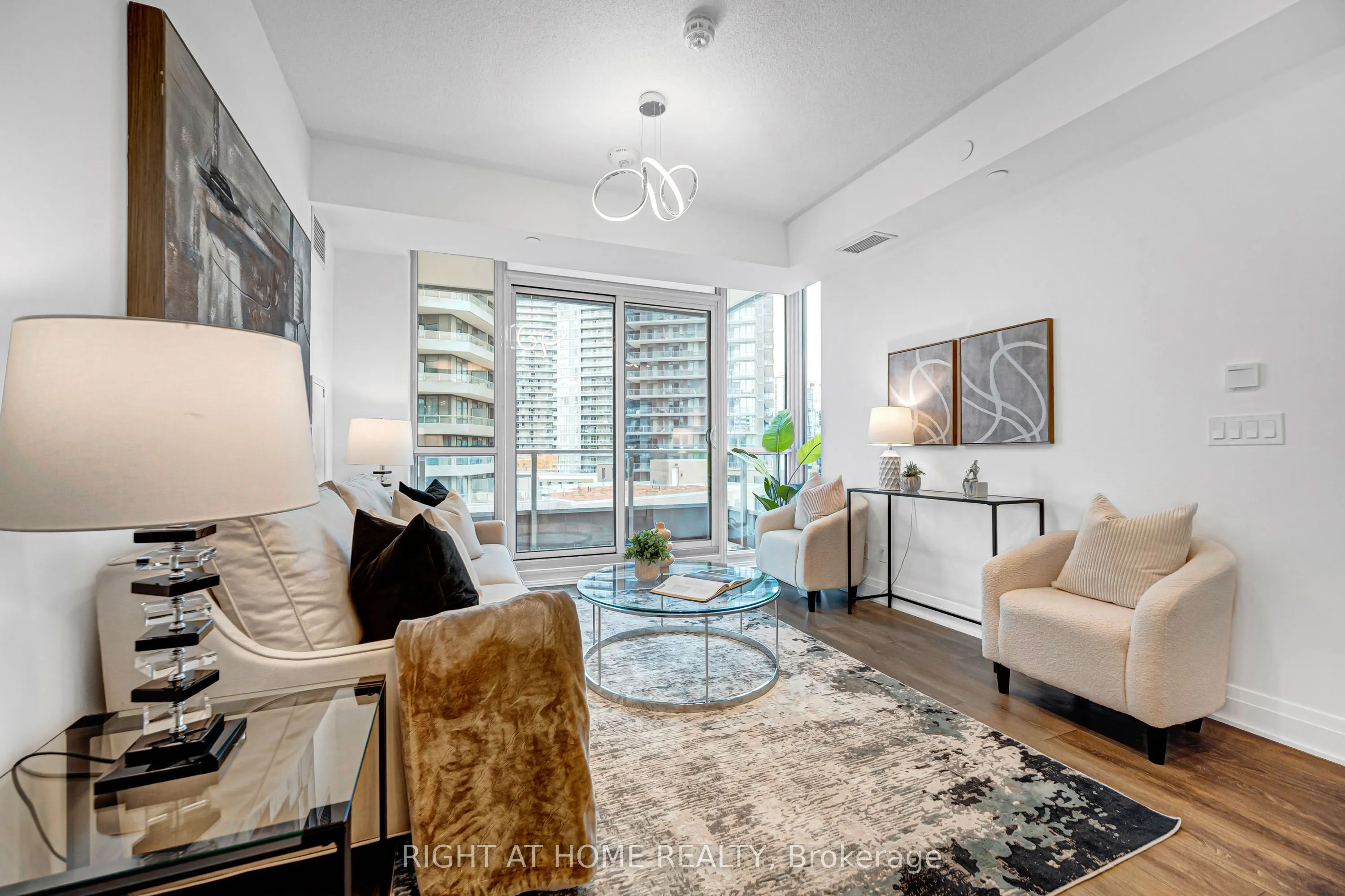38 Forest Manor Road #405
