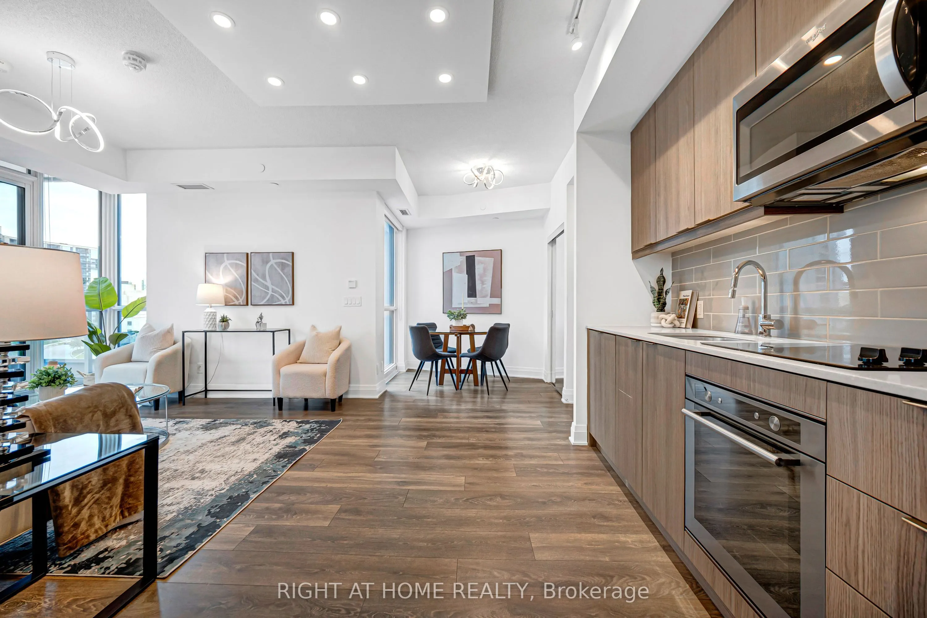 38 Forest Manor Road #405