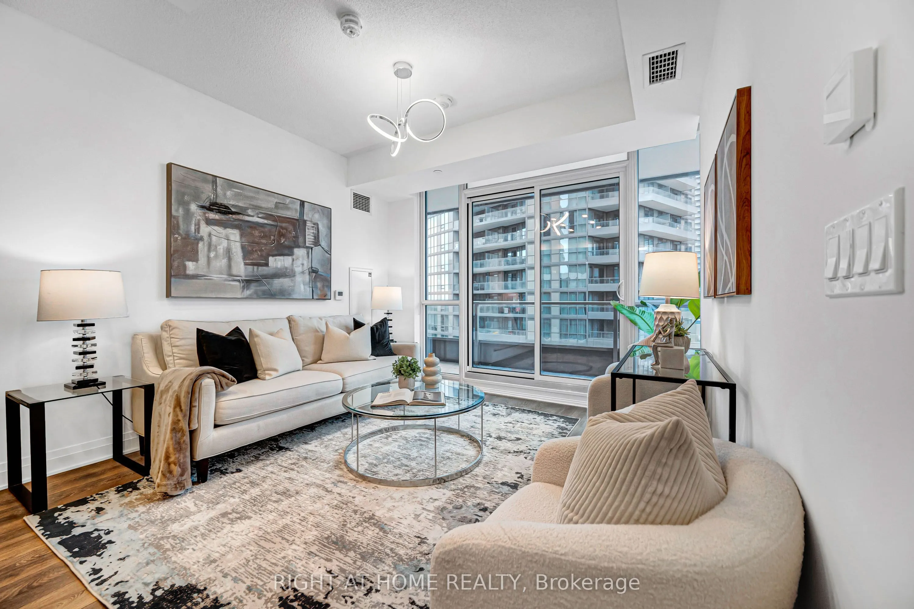 38 Forest Manor Road #405