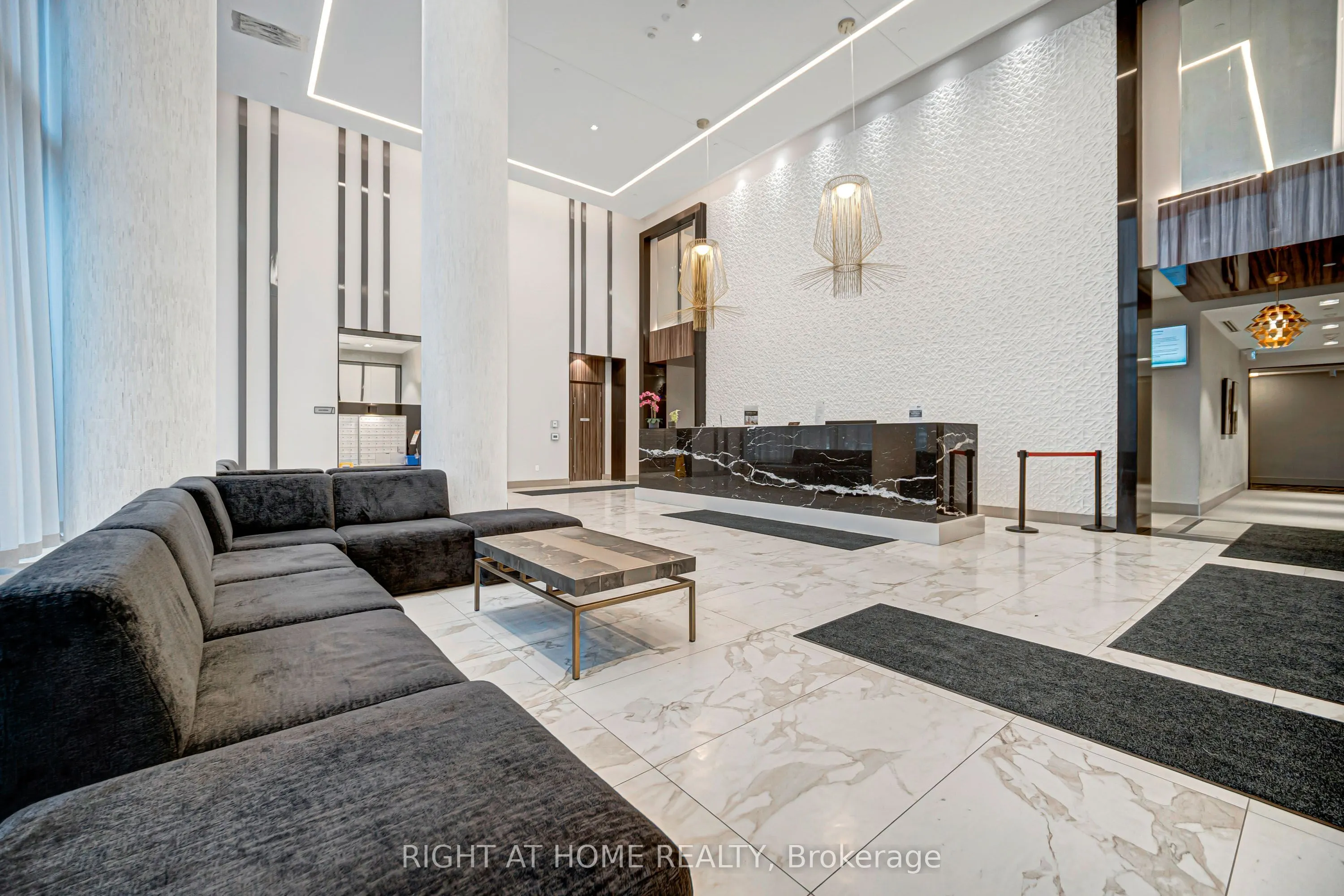 38 Forest Manor Road #405