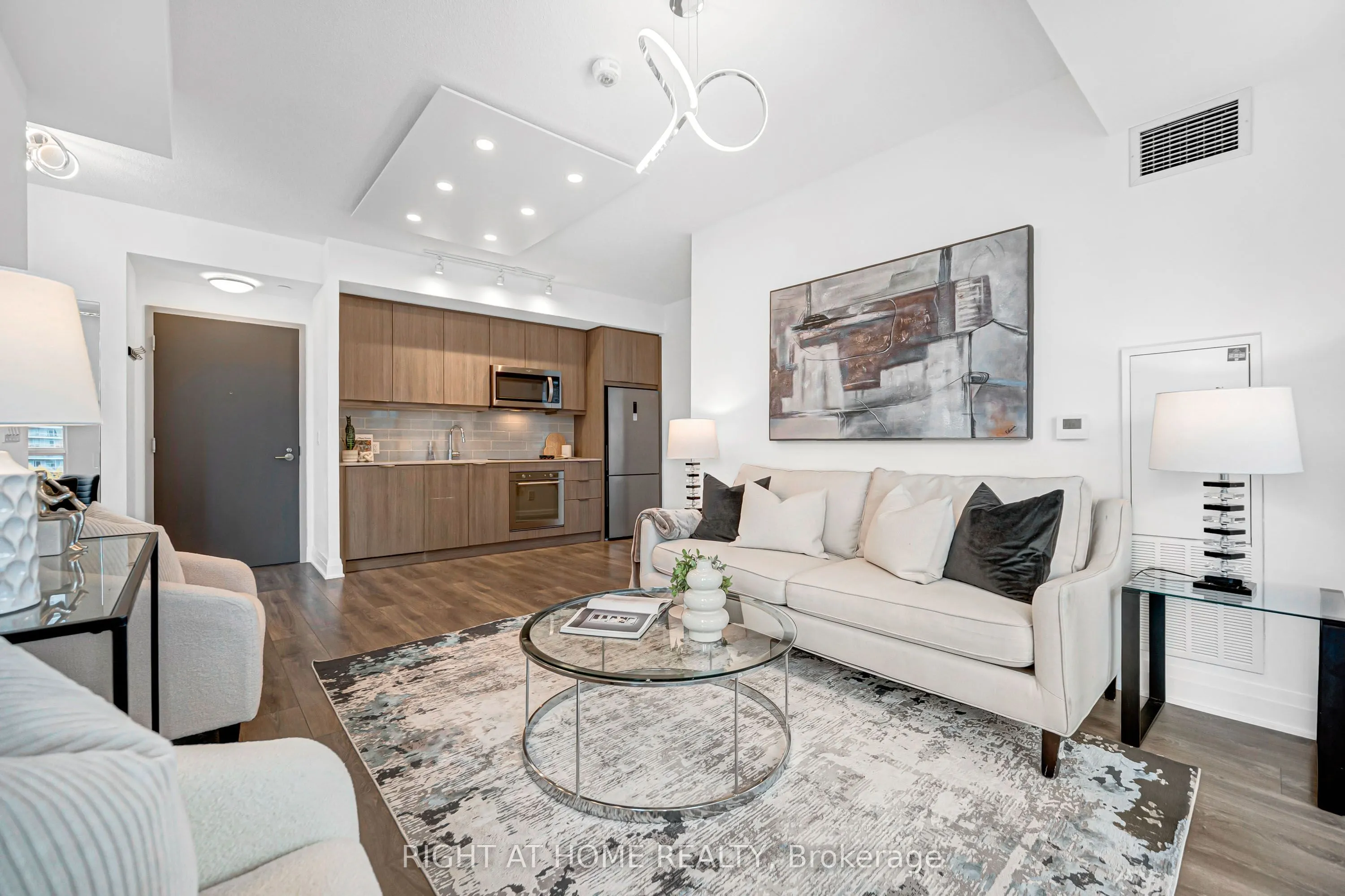 38 Forest Manor Road #405