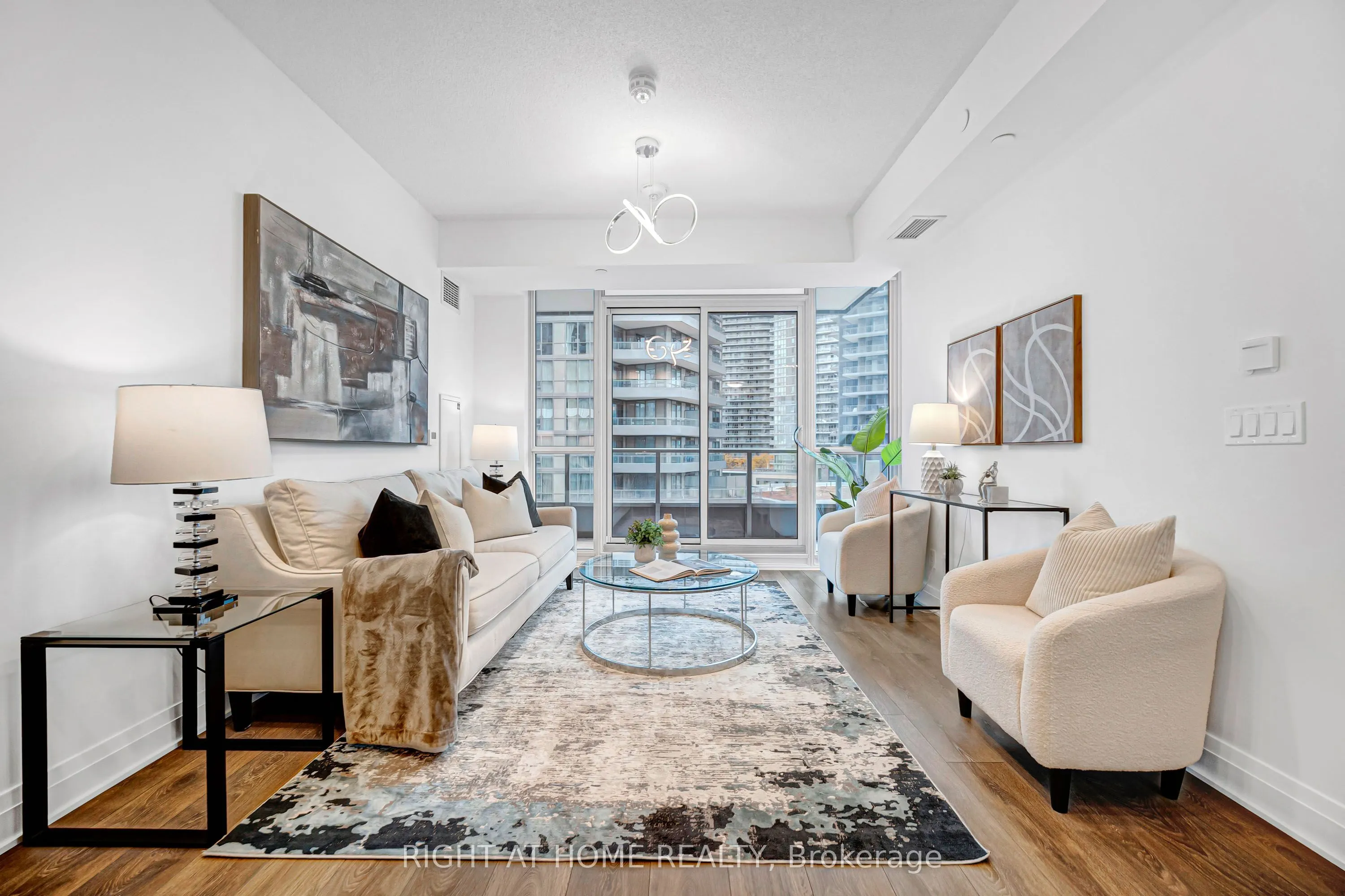 38 Forest Manor Road #405