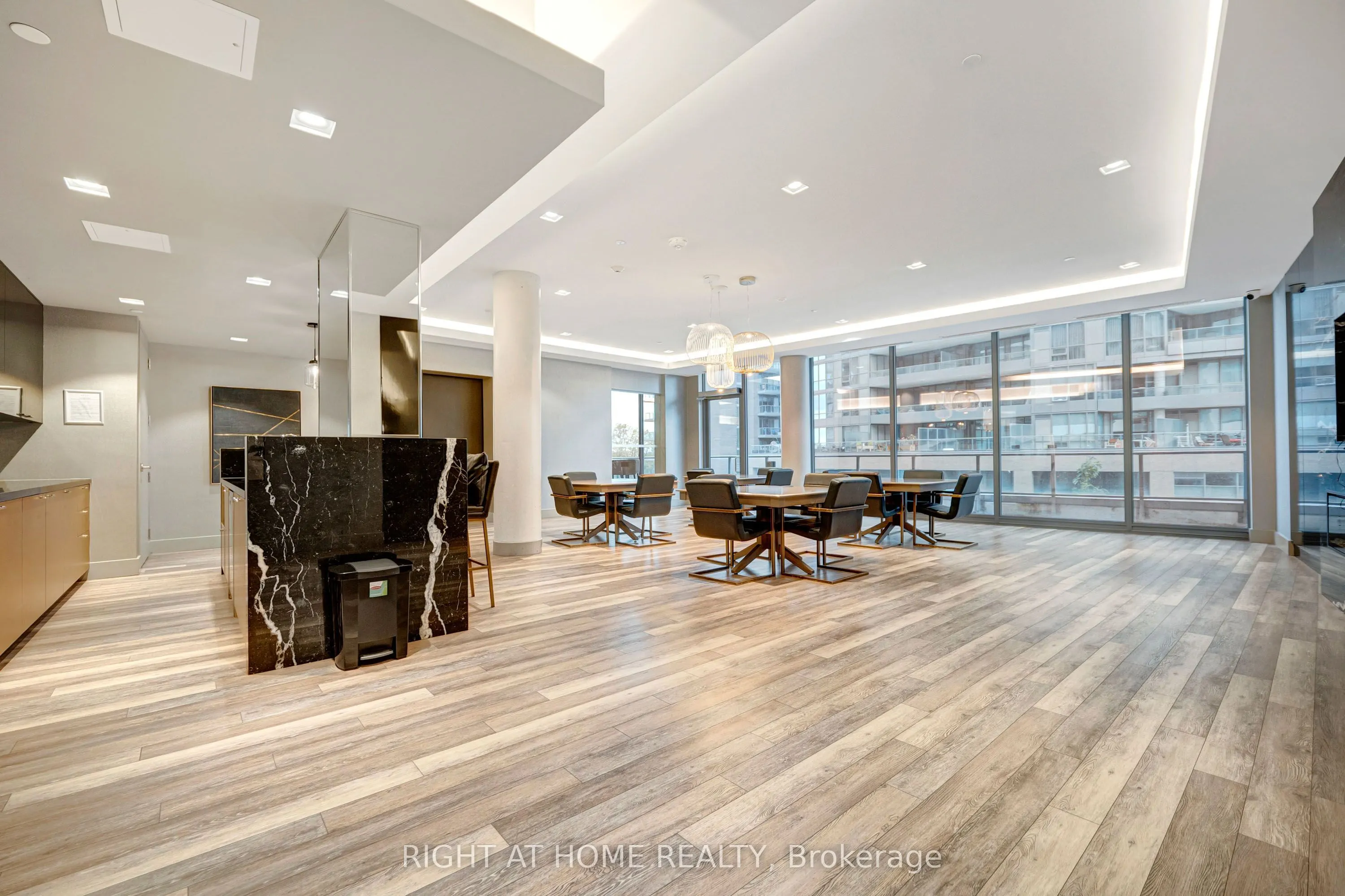 38 Forest Manor Road #405