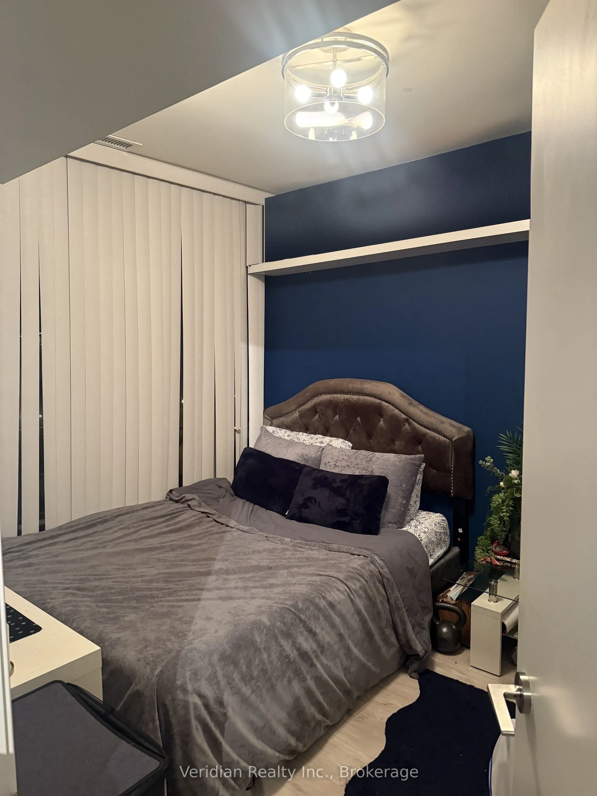 576 Front Street W #418