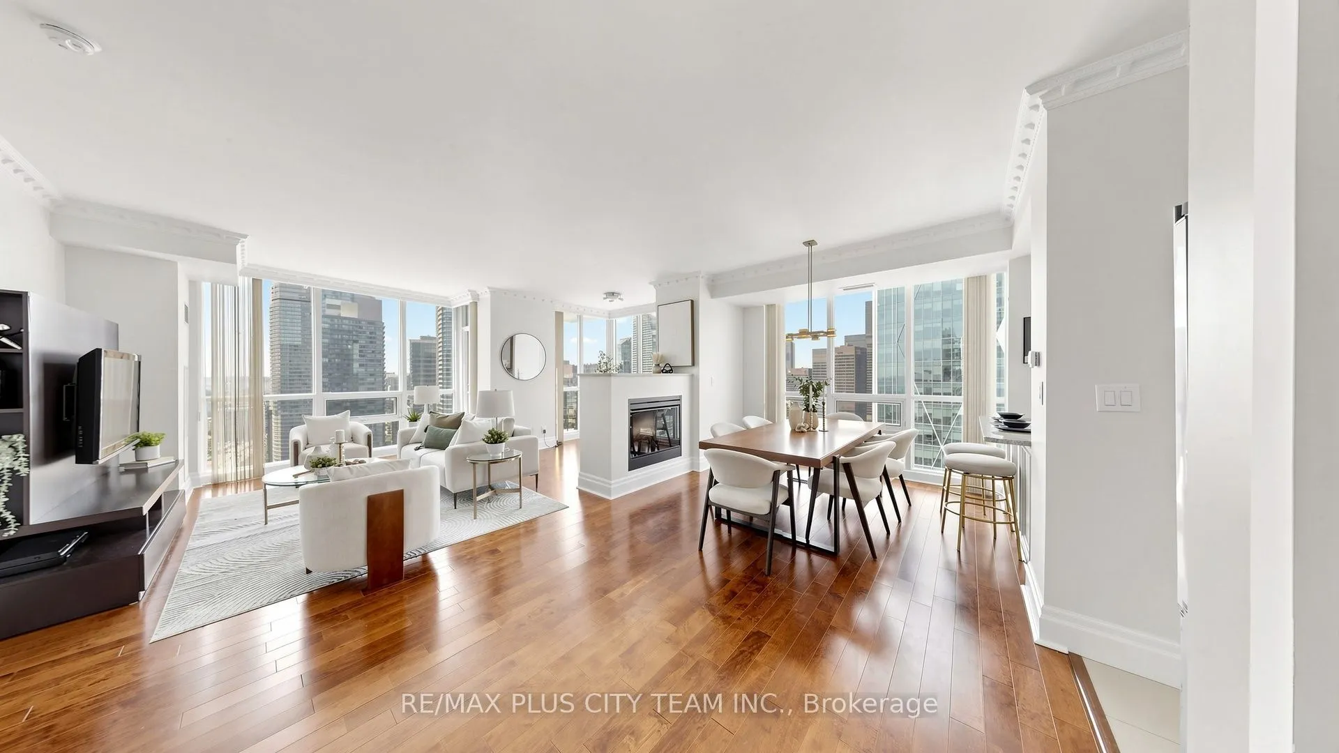 16 Harbour Street #4302