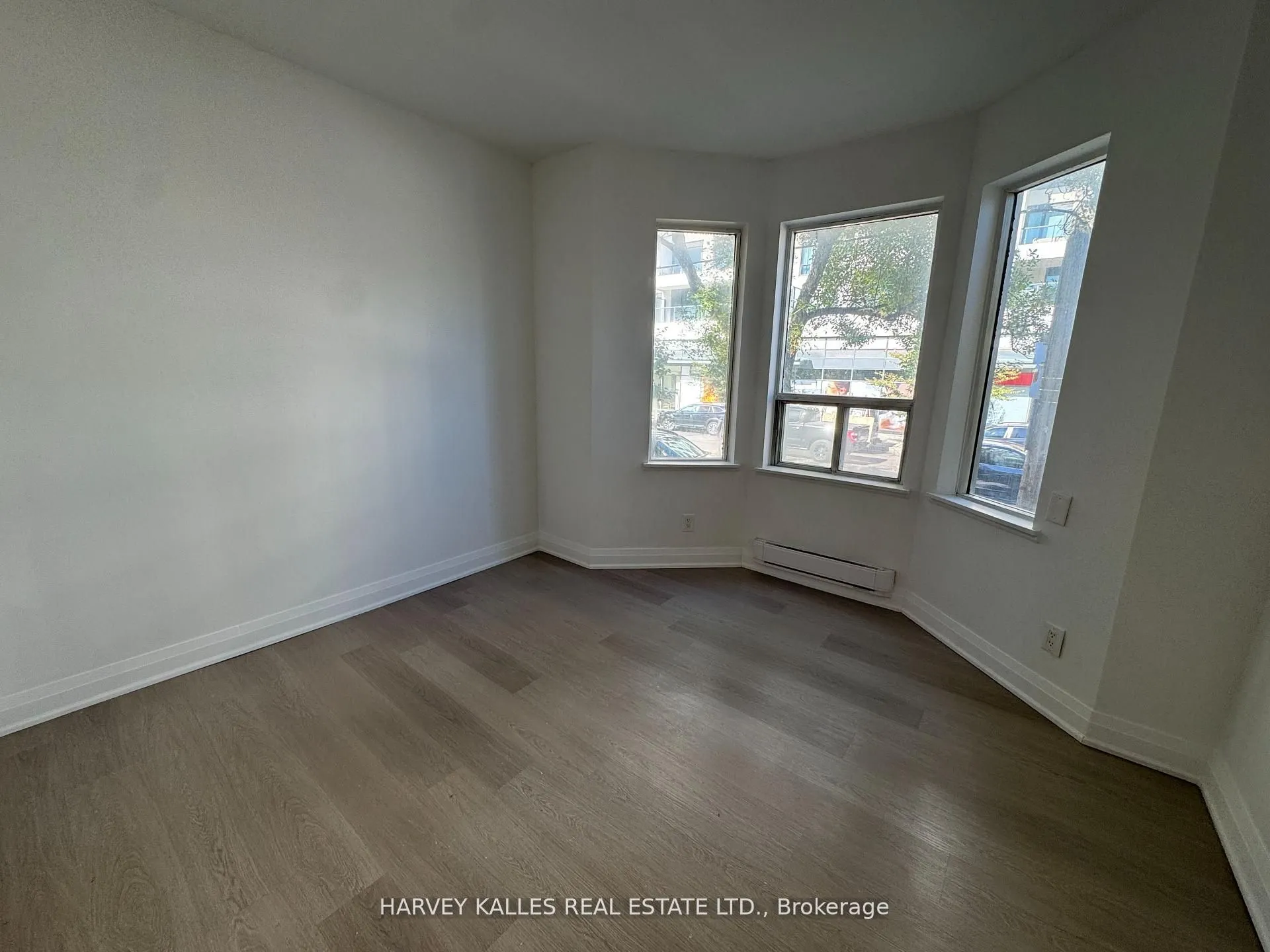 399 Dupont Street #201