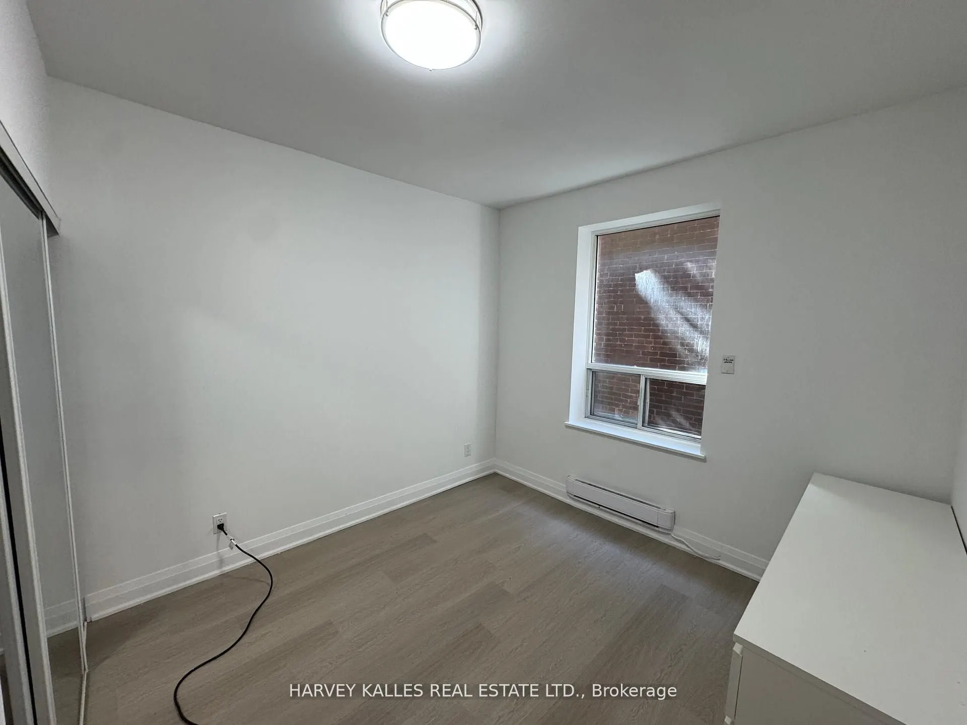 399 Dupont Street #201