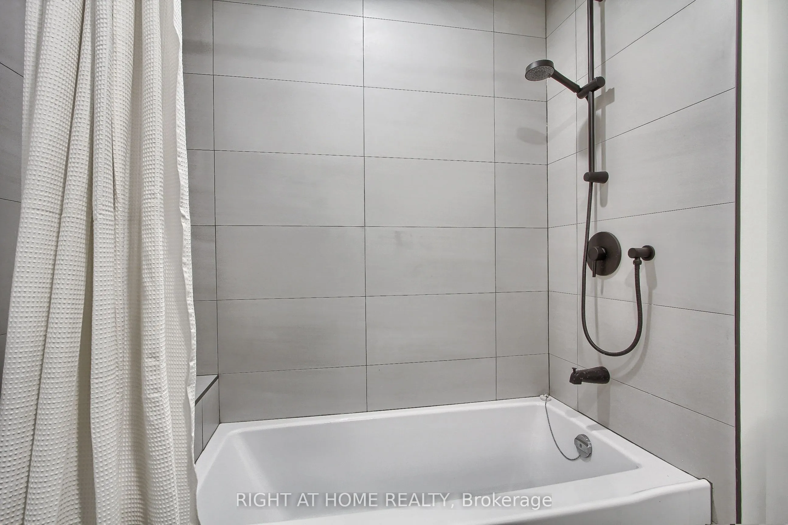 1201 Dovercourt Road #Unit 2
