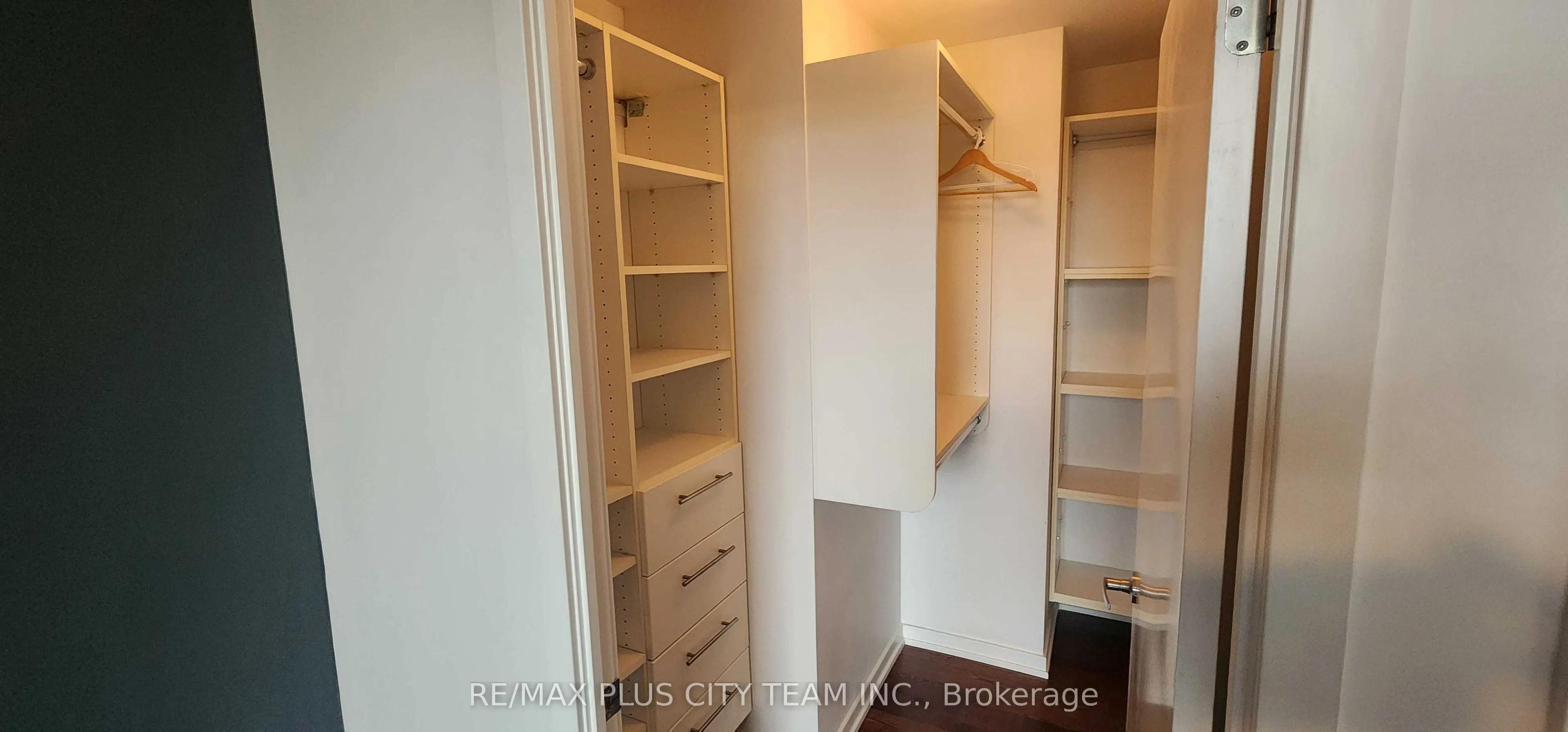 33 Lombard Street #3604