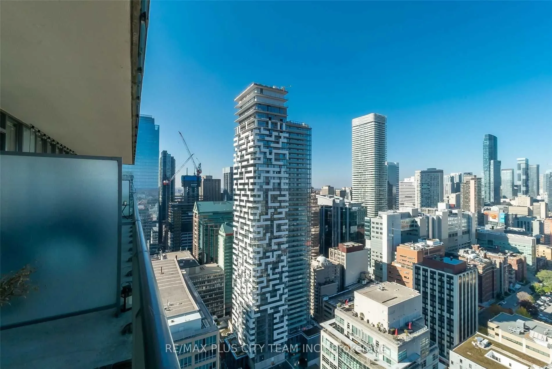 33 Lombard Street #3604
