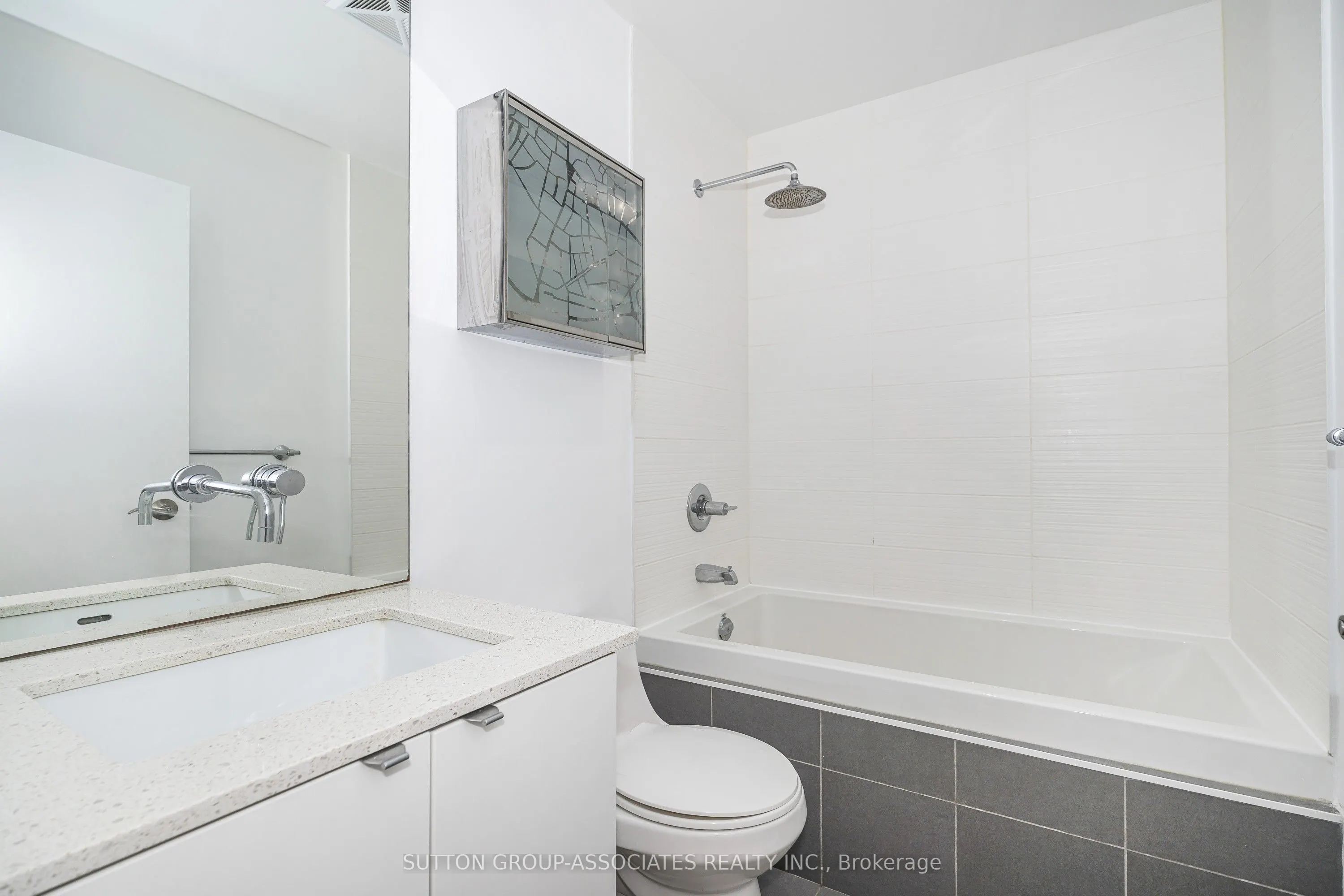 127 Queen Street E #405