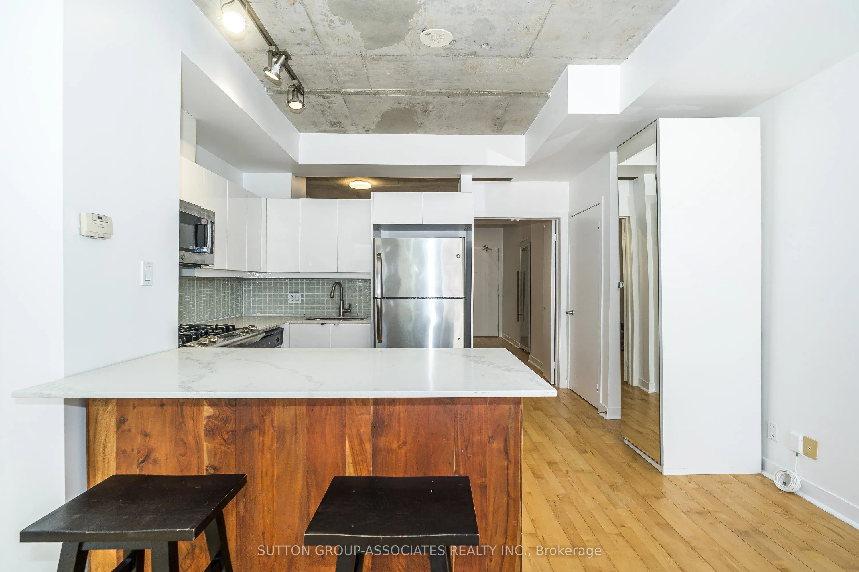 127 Queen Street E #405