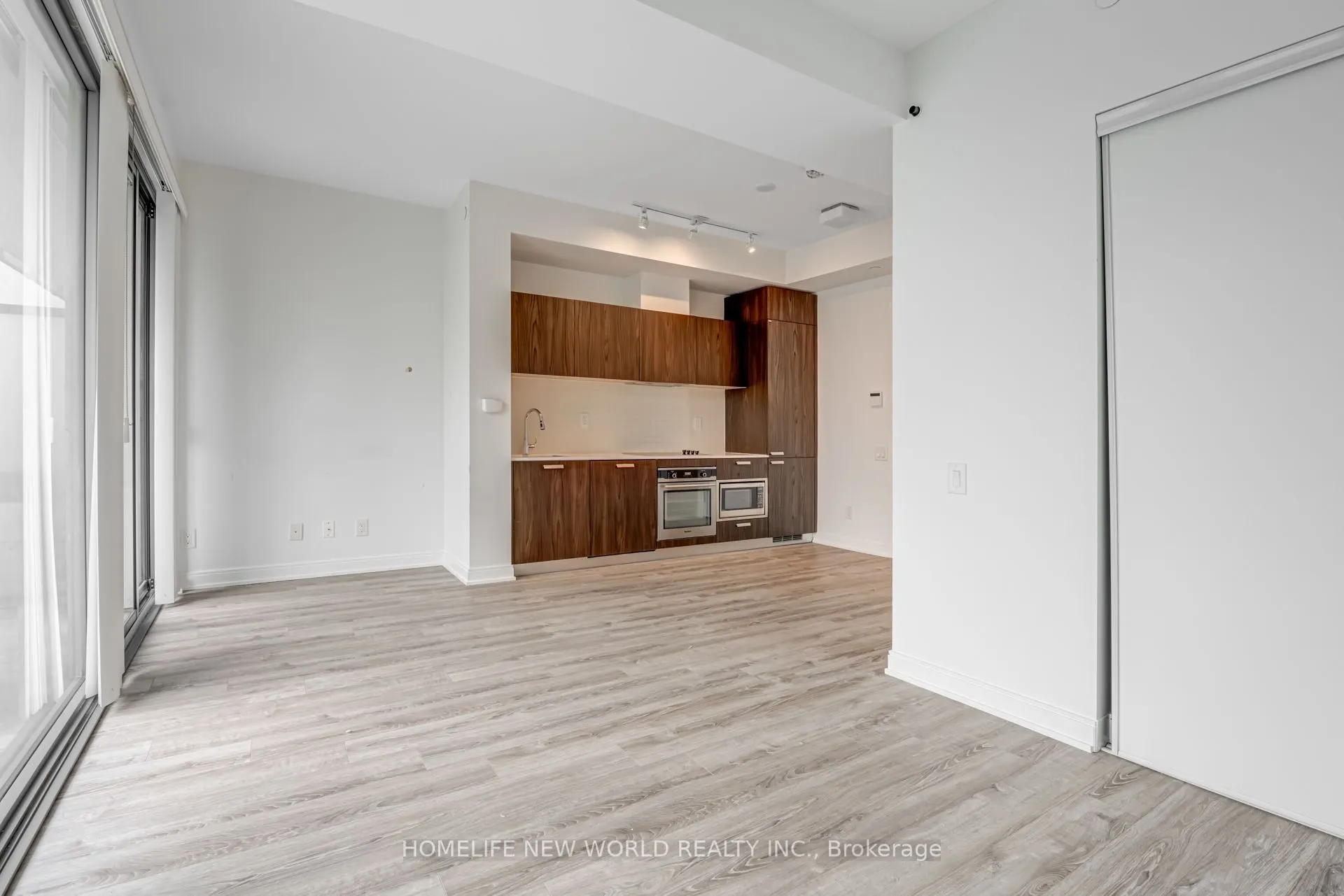 50 Charles Street E #2311