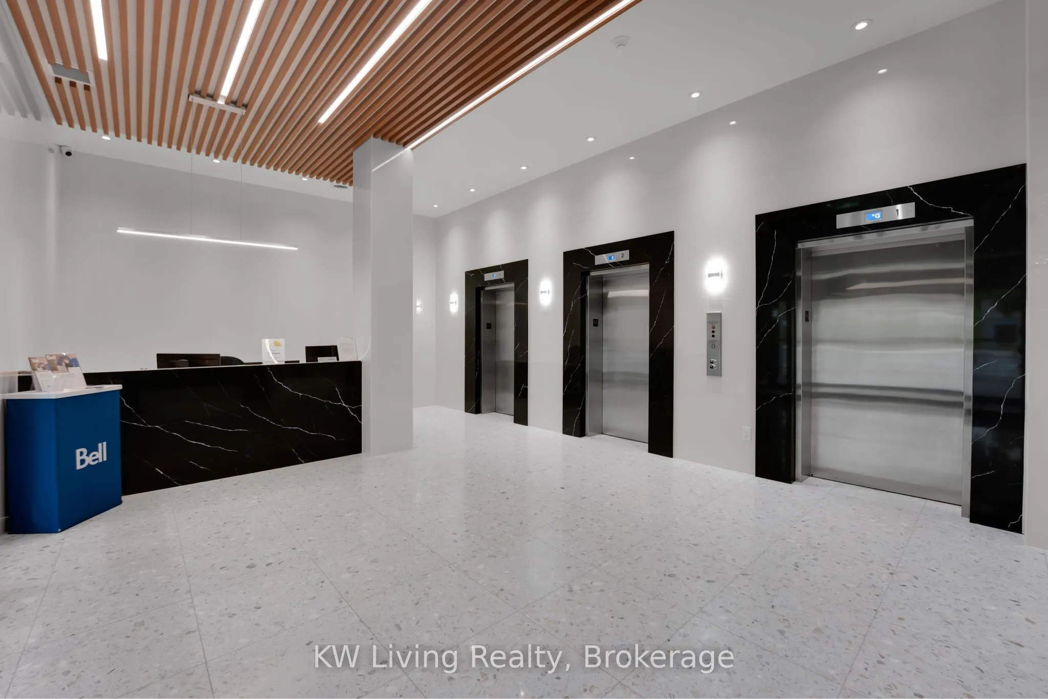 51 Lower Simcoe Street #1801