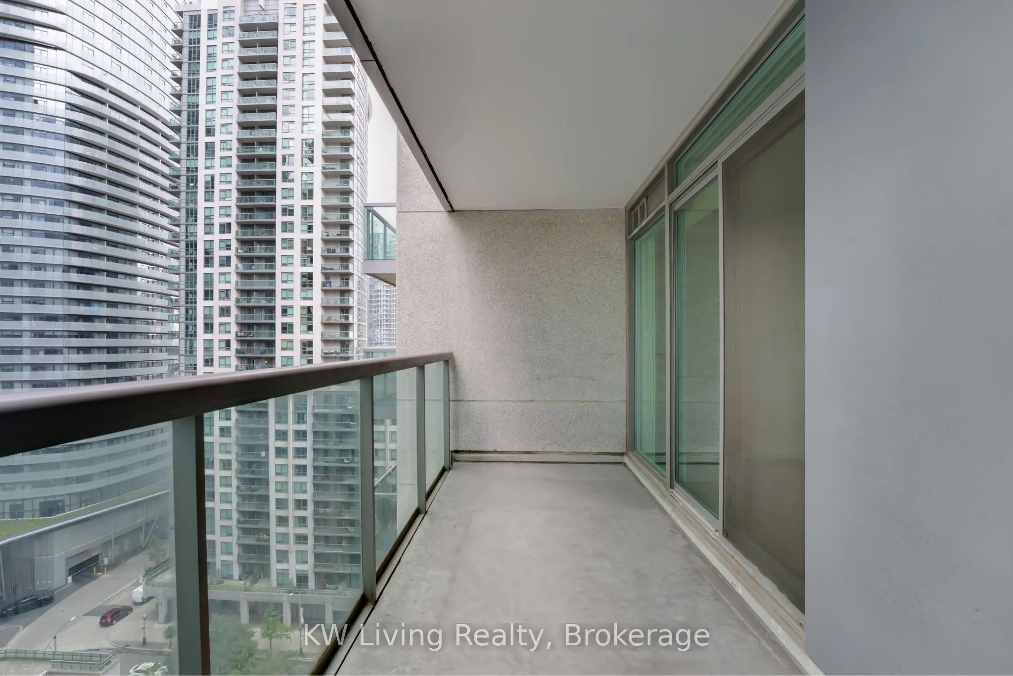 51 Lower Simcoe Street #1801
