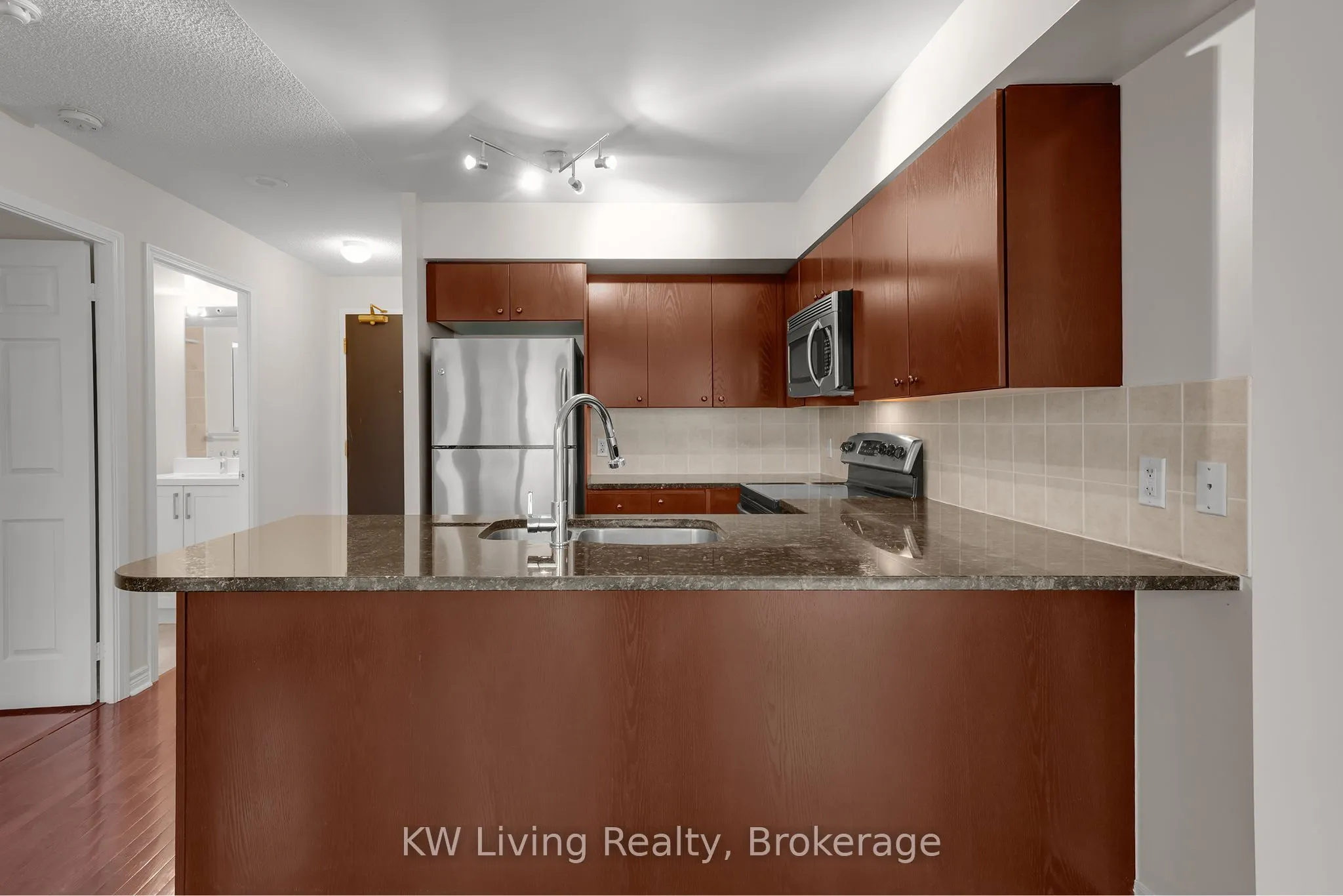 51 Lower Simcoe Street #1801