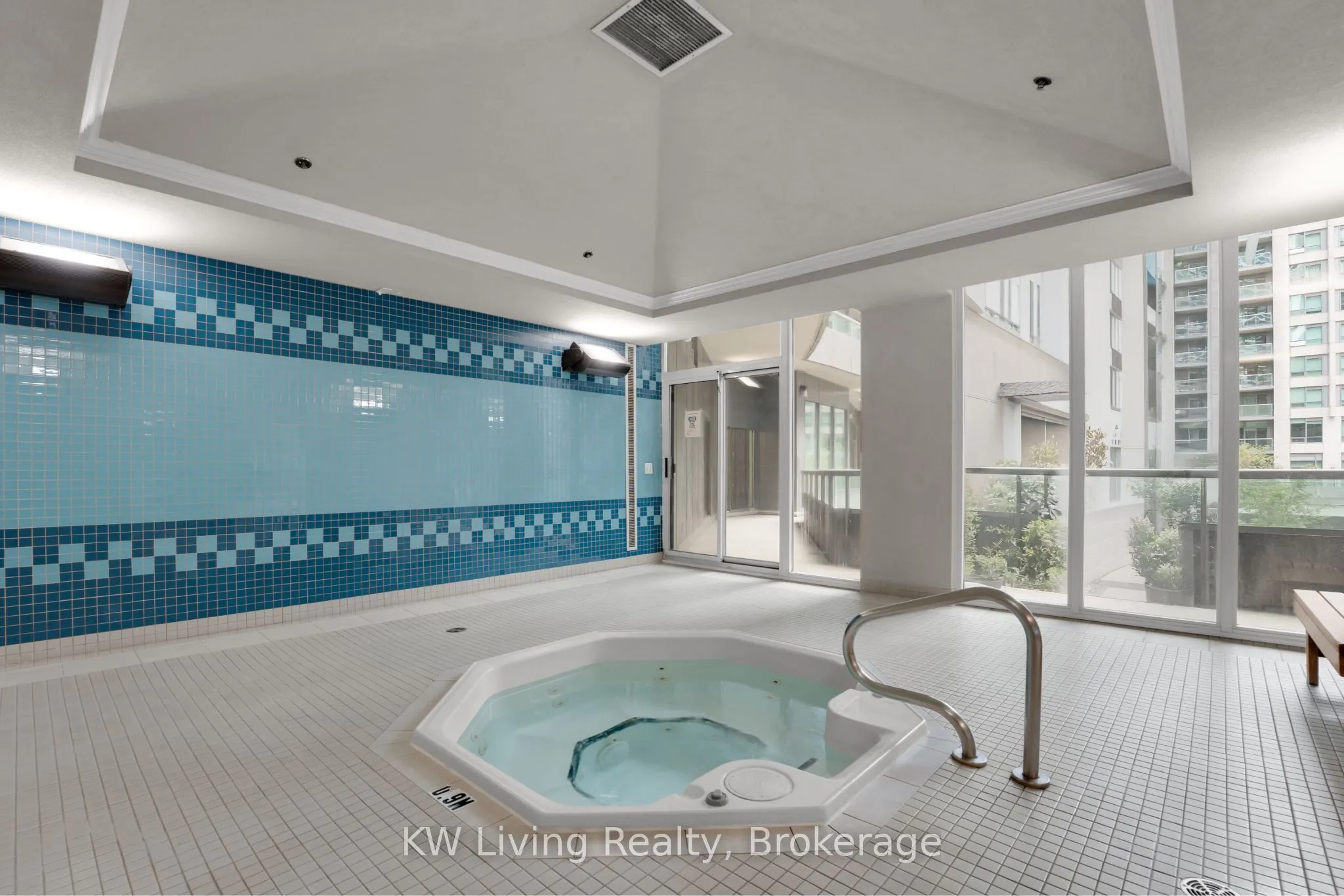 51 Lower Simcoe Street #1801