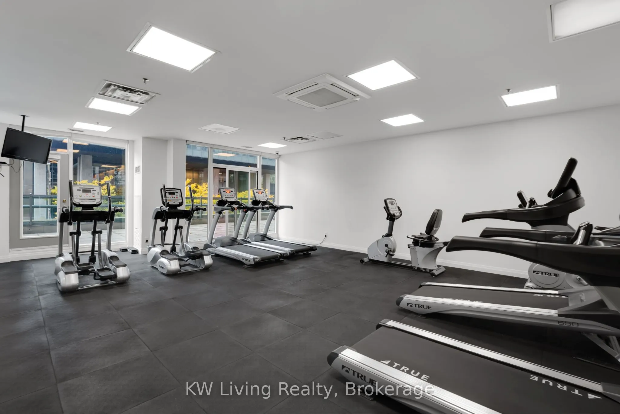 51 Lower Simcoe Street #1801
