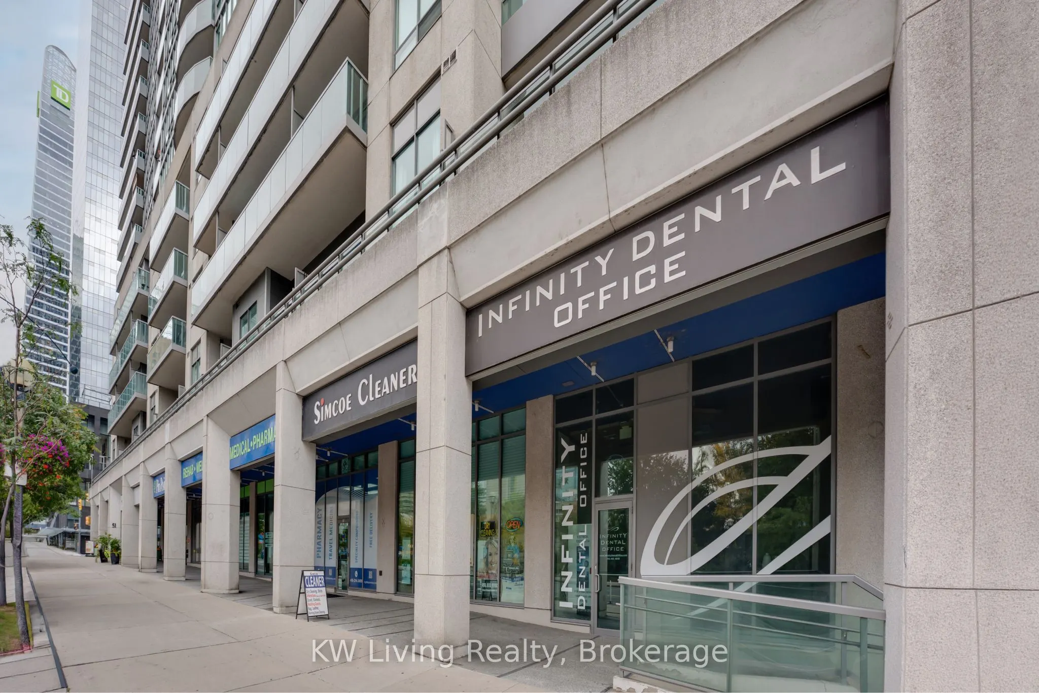 51 Lower Simcoe Street #1801