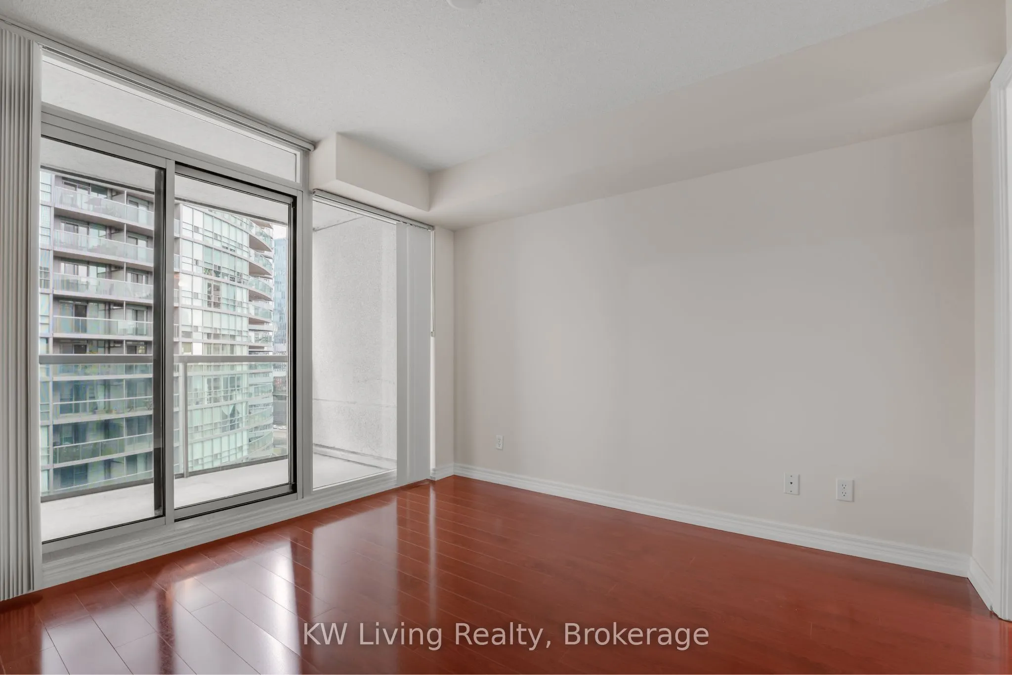 51 Lower Simcoe Street #1801