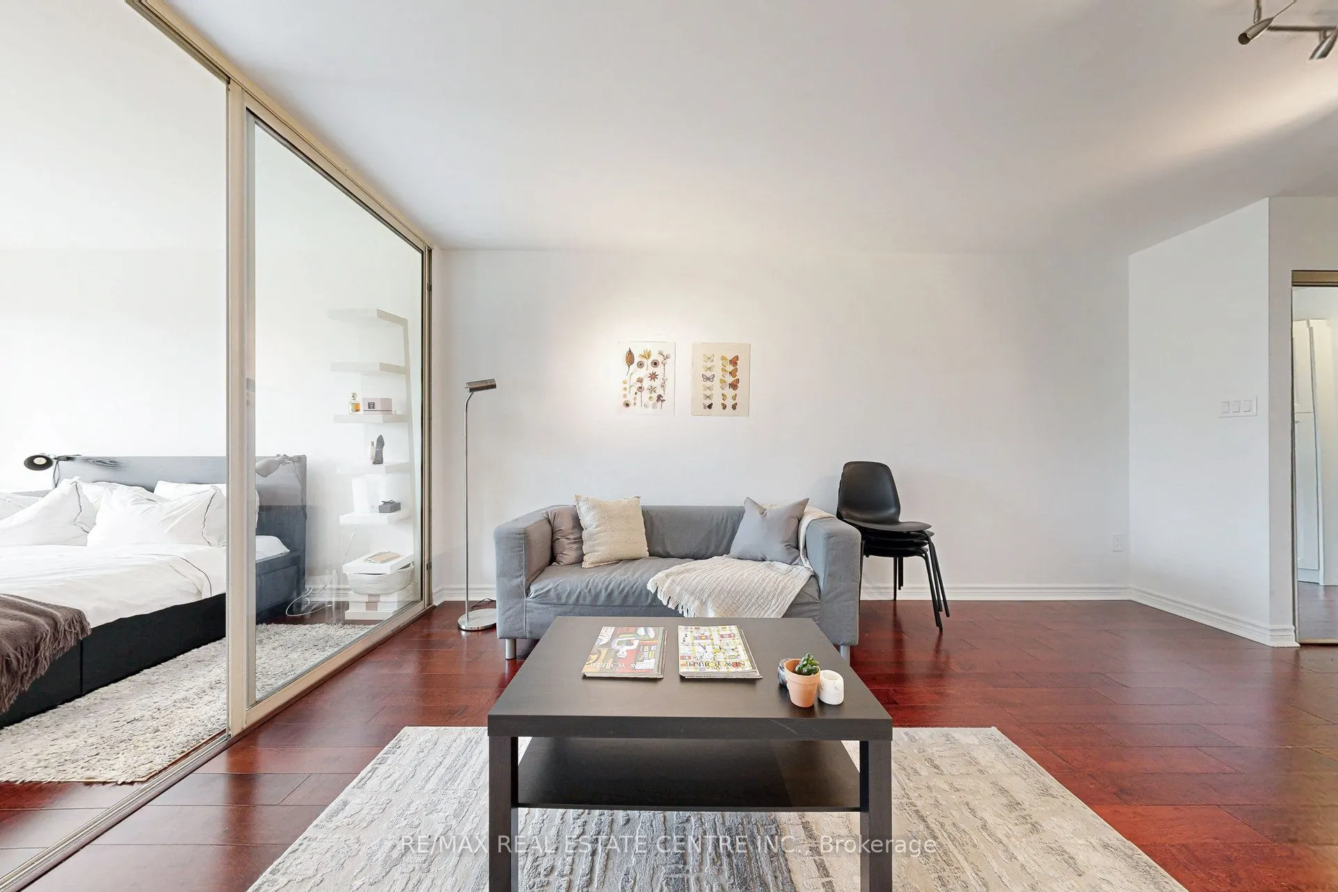 1001 Bay Street #601