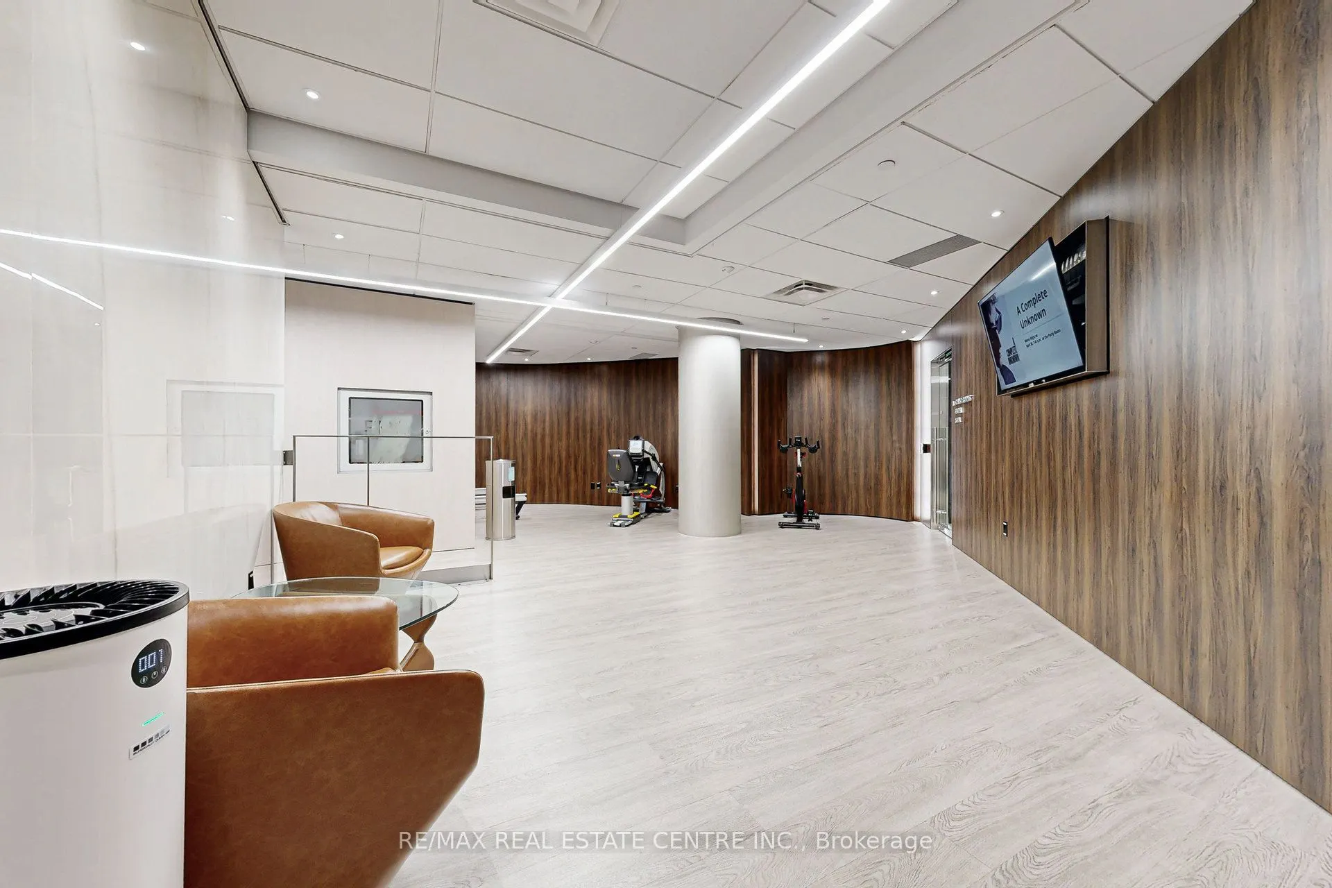 1001 Bay Street #601