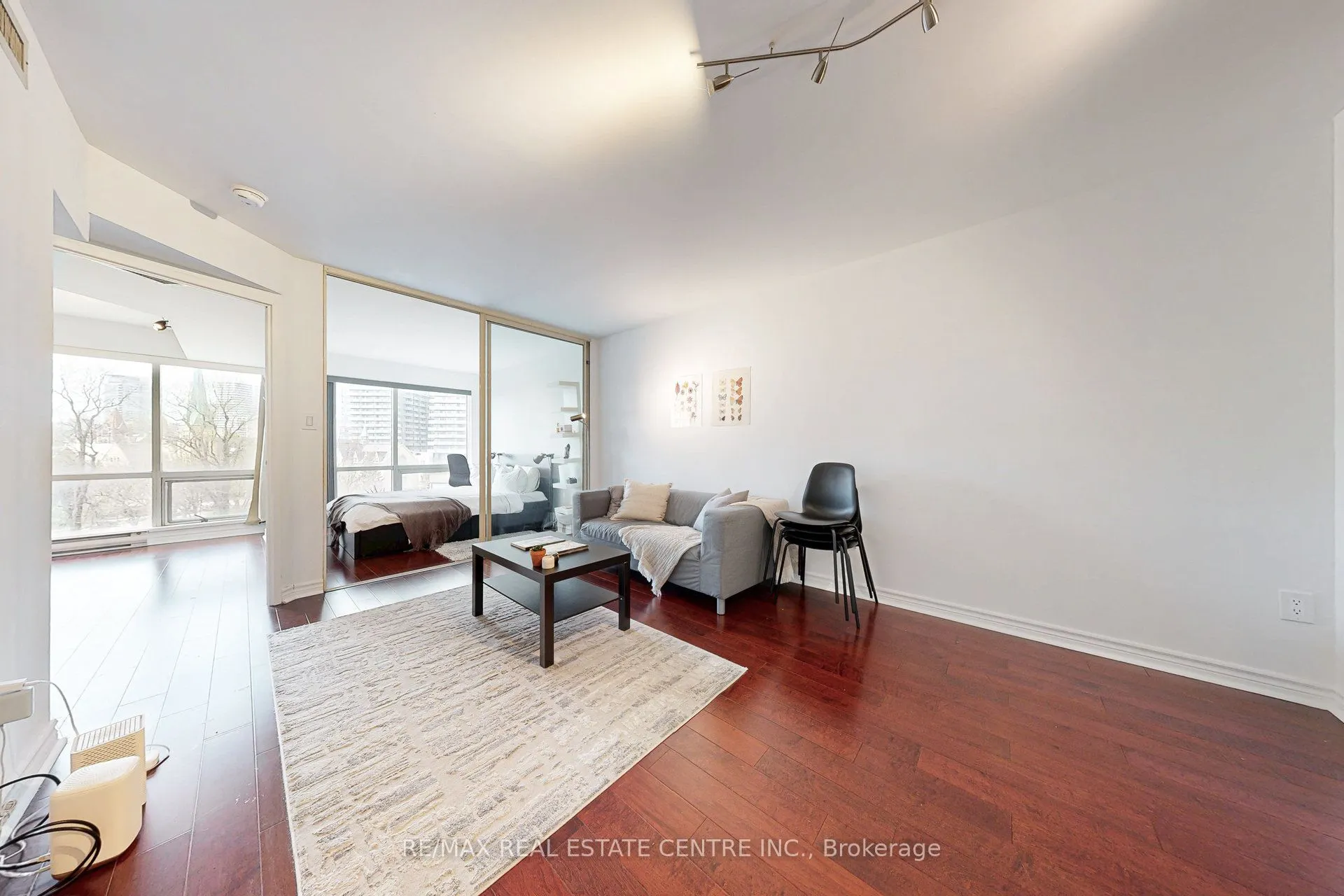 1001 Bay Street #601