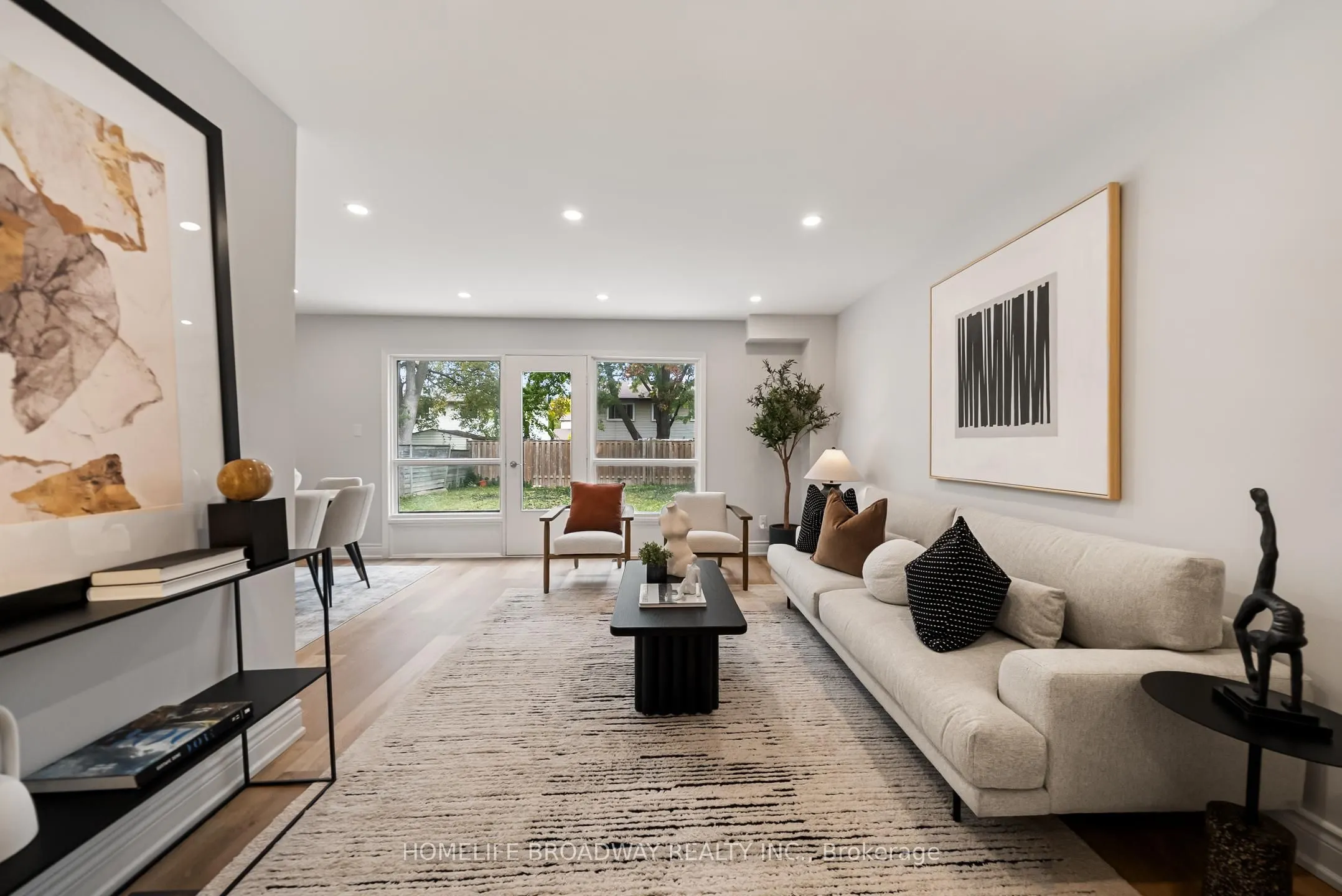 44 Hollyberry Trail