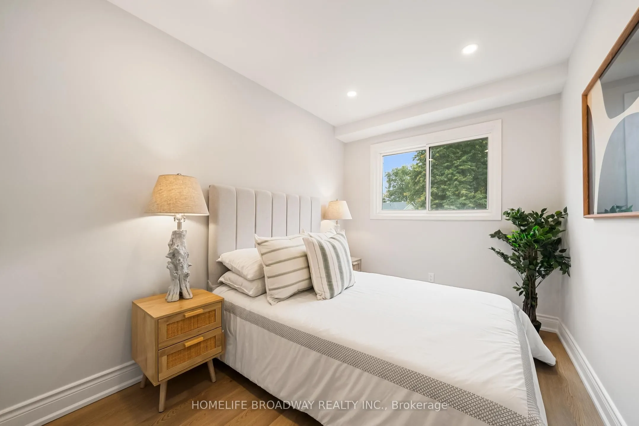 44 Hollyberry Trail