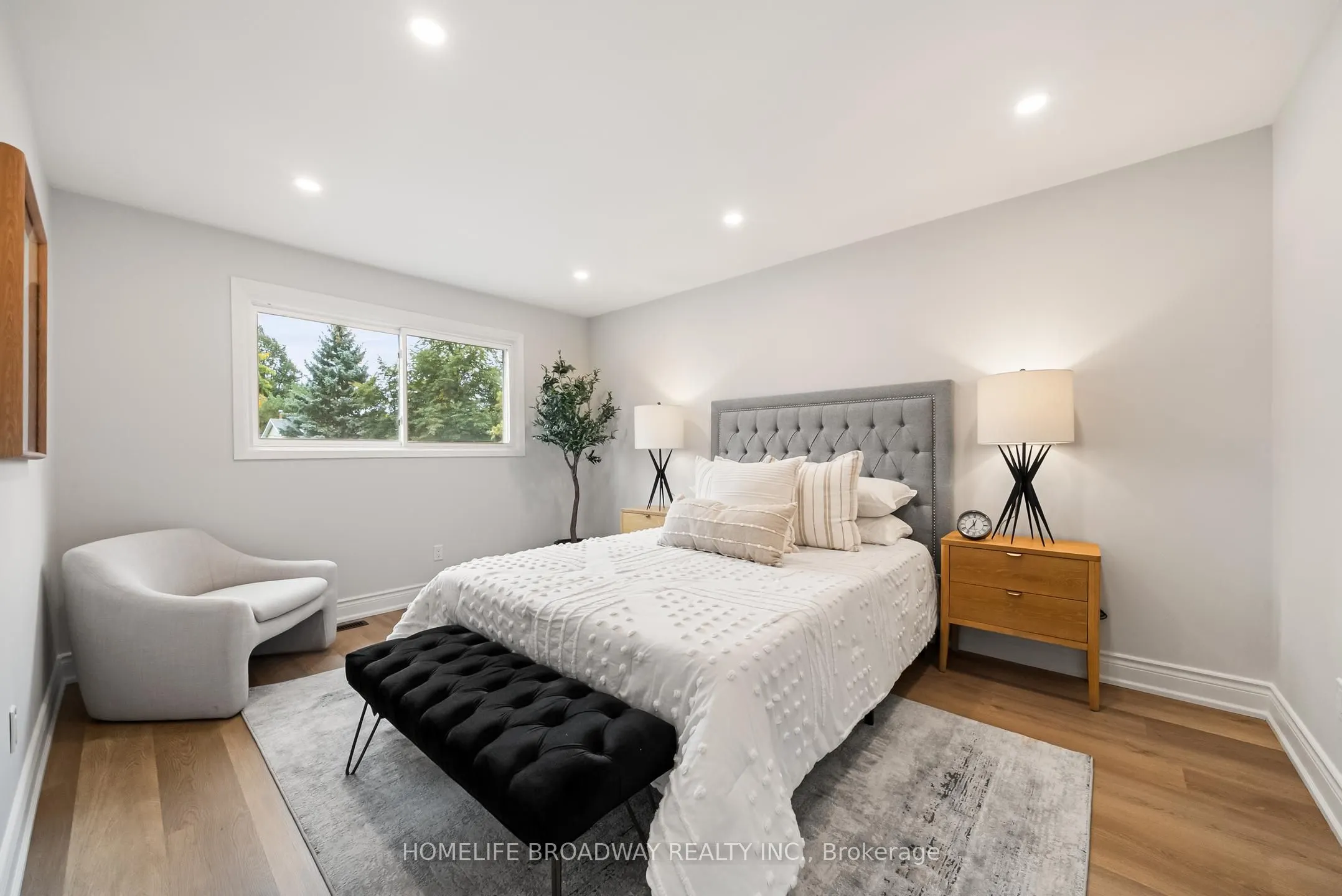 44 Hollyberry Trail