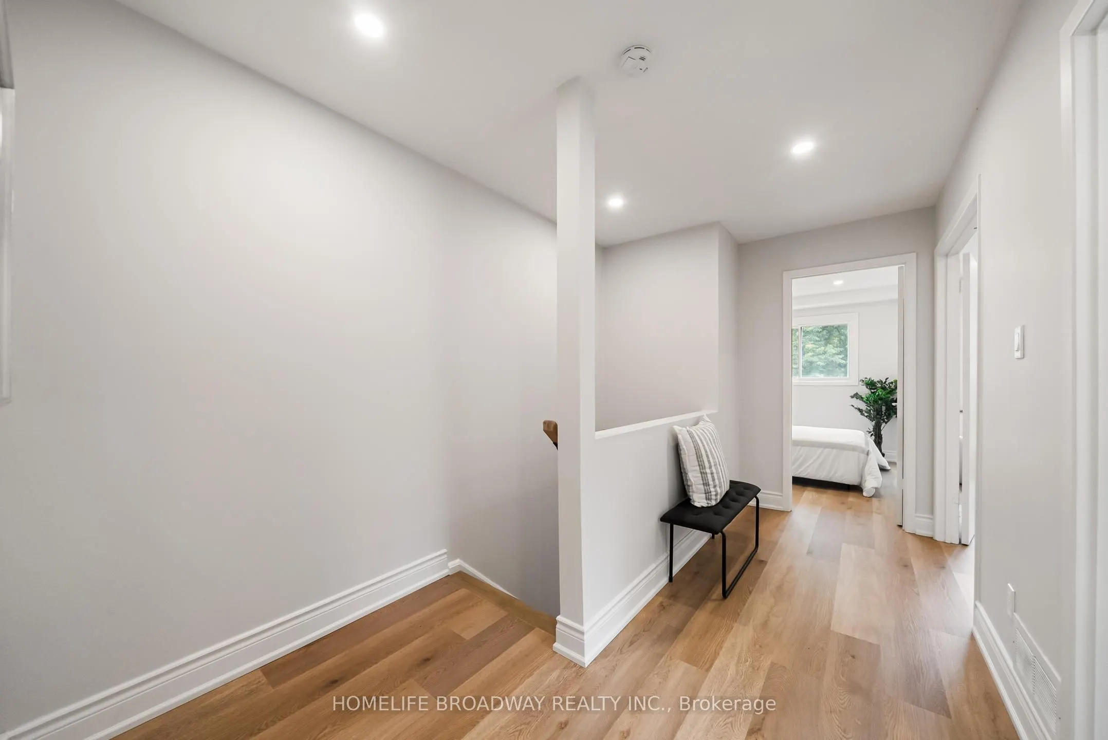 44 Hollyberry Trail