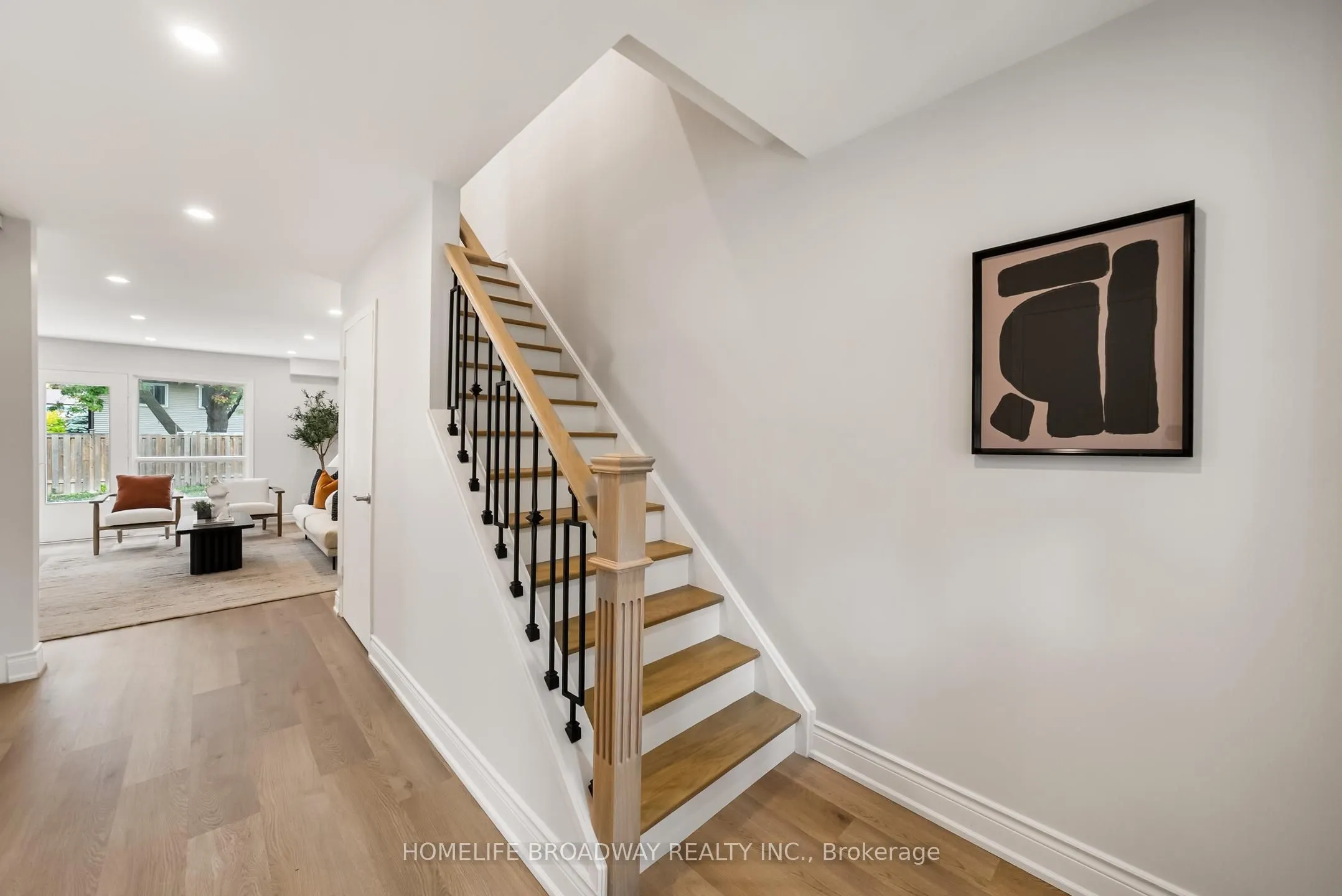 44 Hollyberry Trail