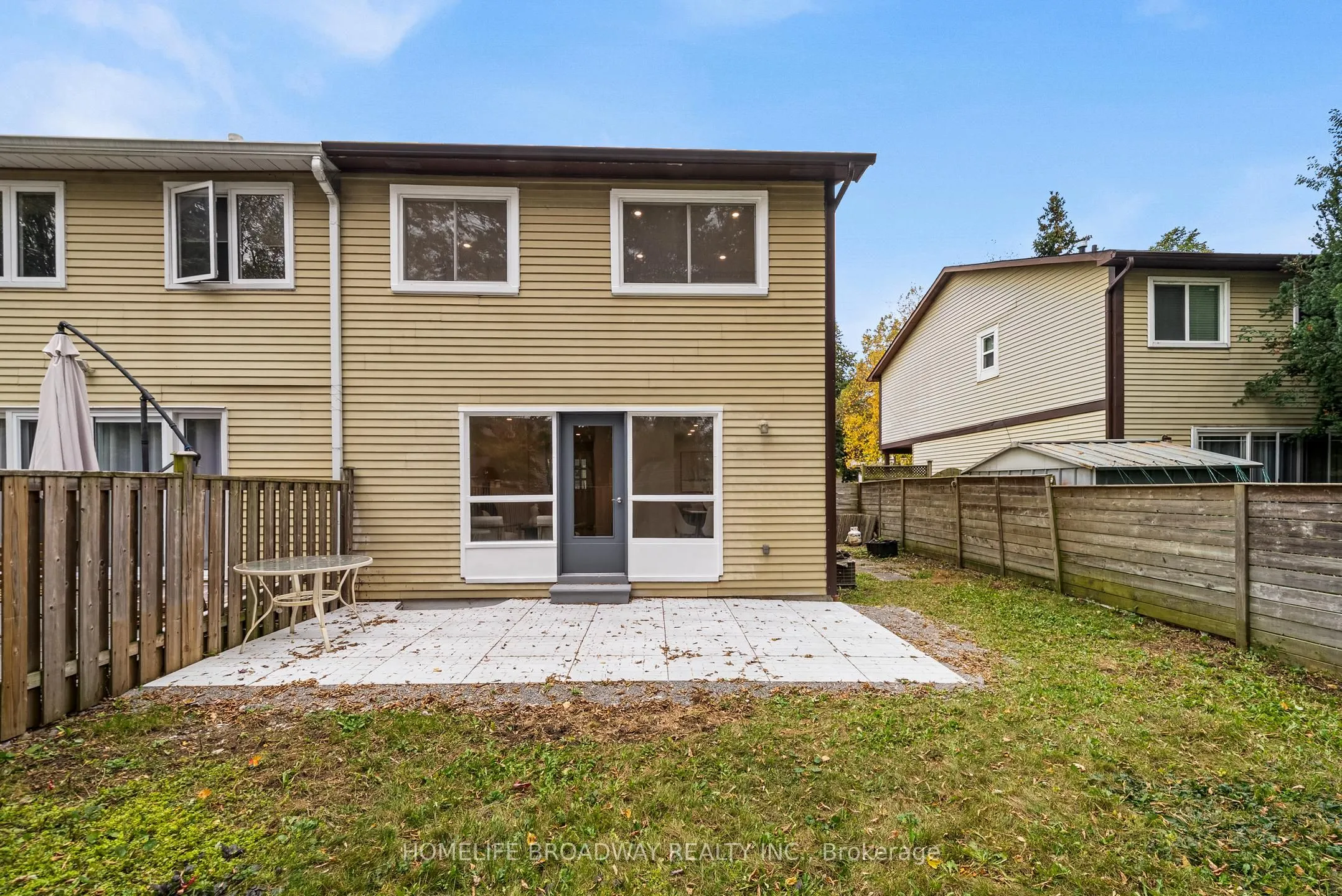 44 Hollyberry Trail