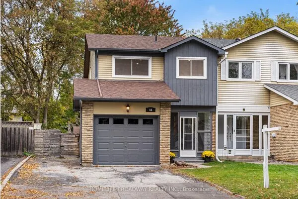 44 Hollyberry Trail