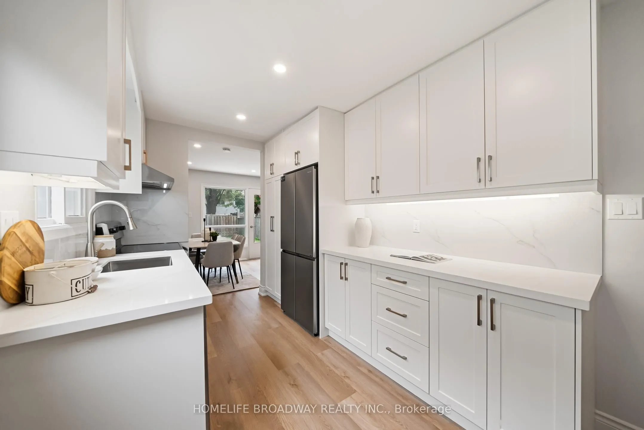 44 Hollyberry Trail