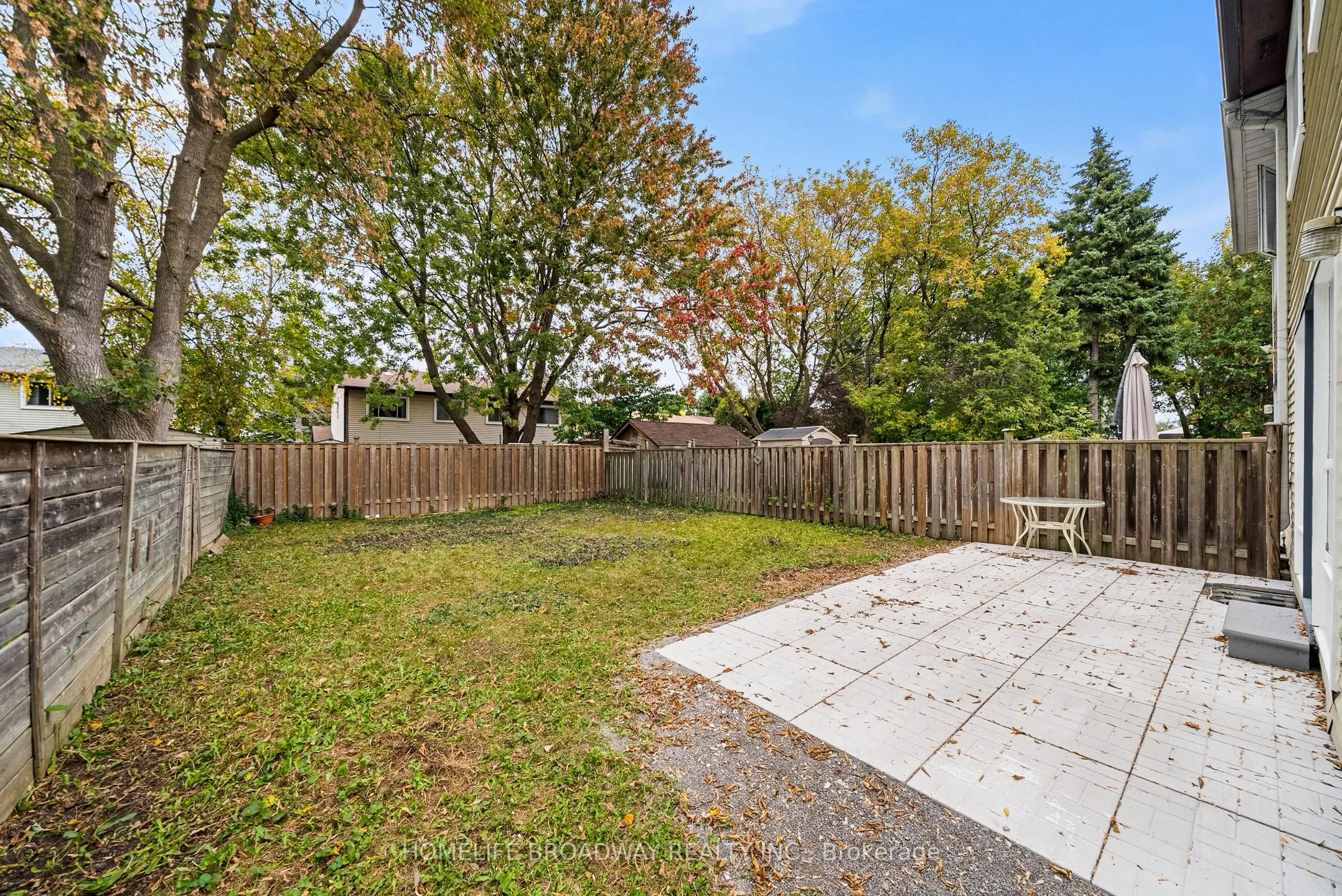 44 Hollyberry Trail
