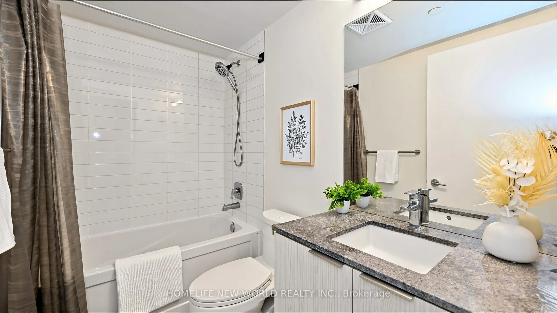 158 Front Street E #813