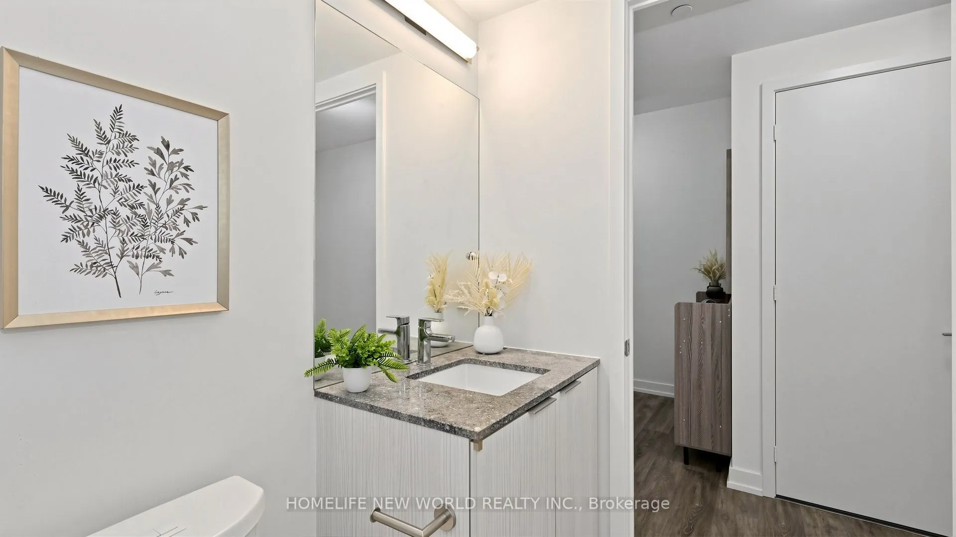 158 Front Street E #813