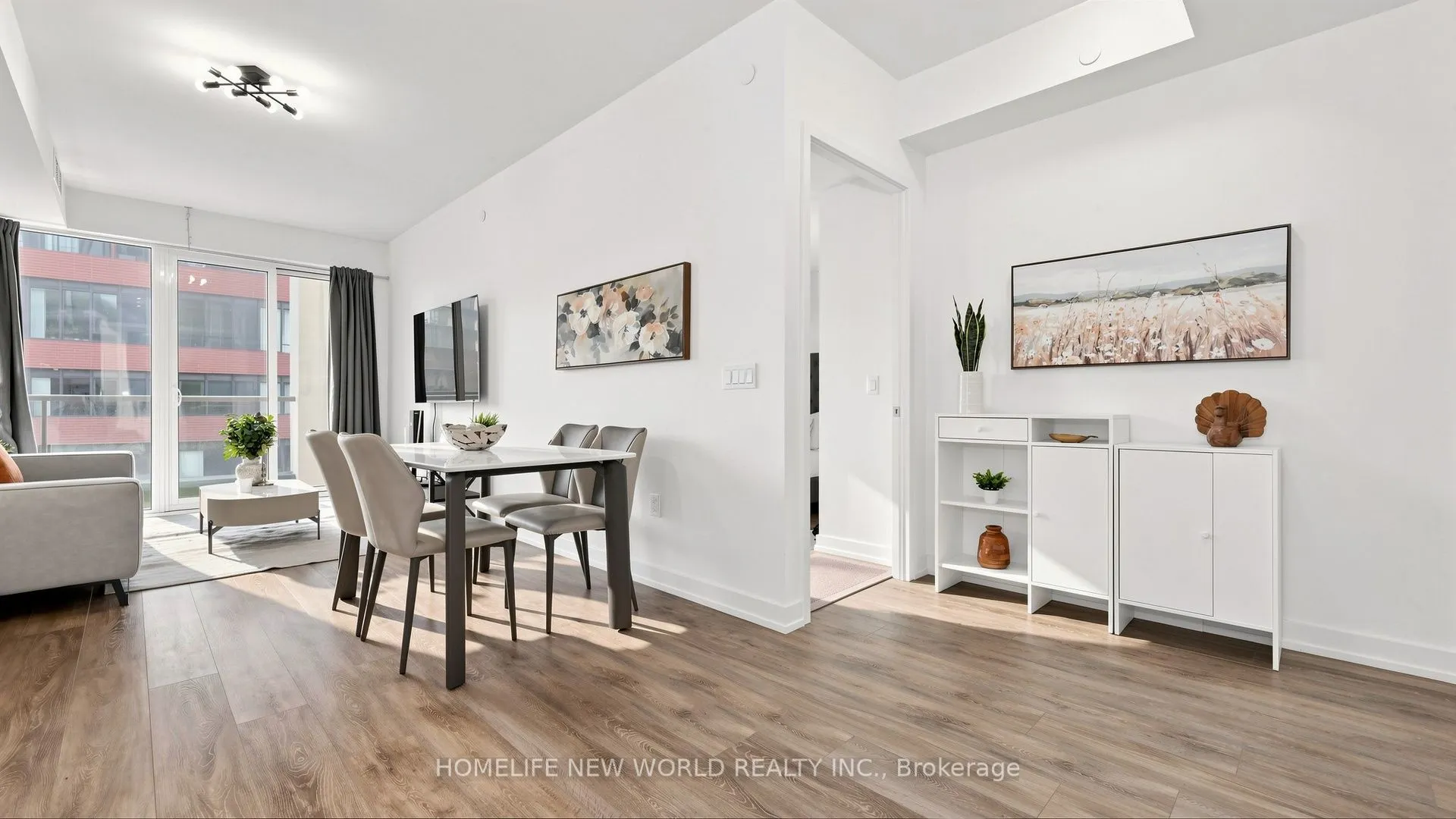 158 Front Street E #813