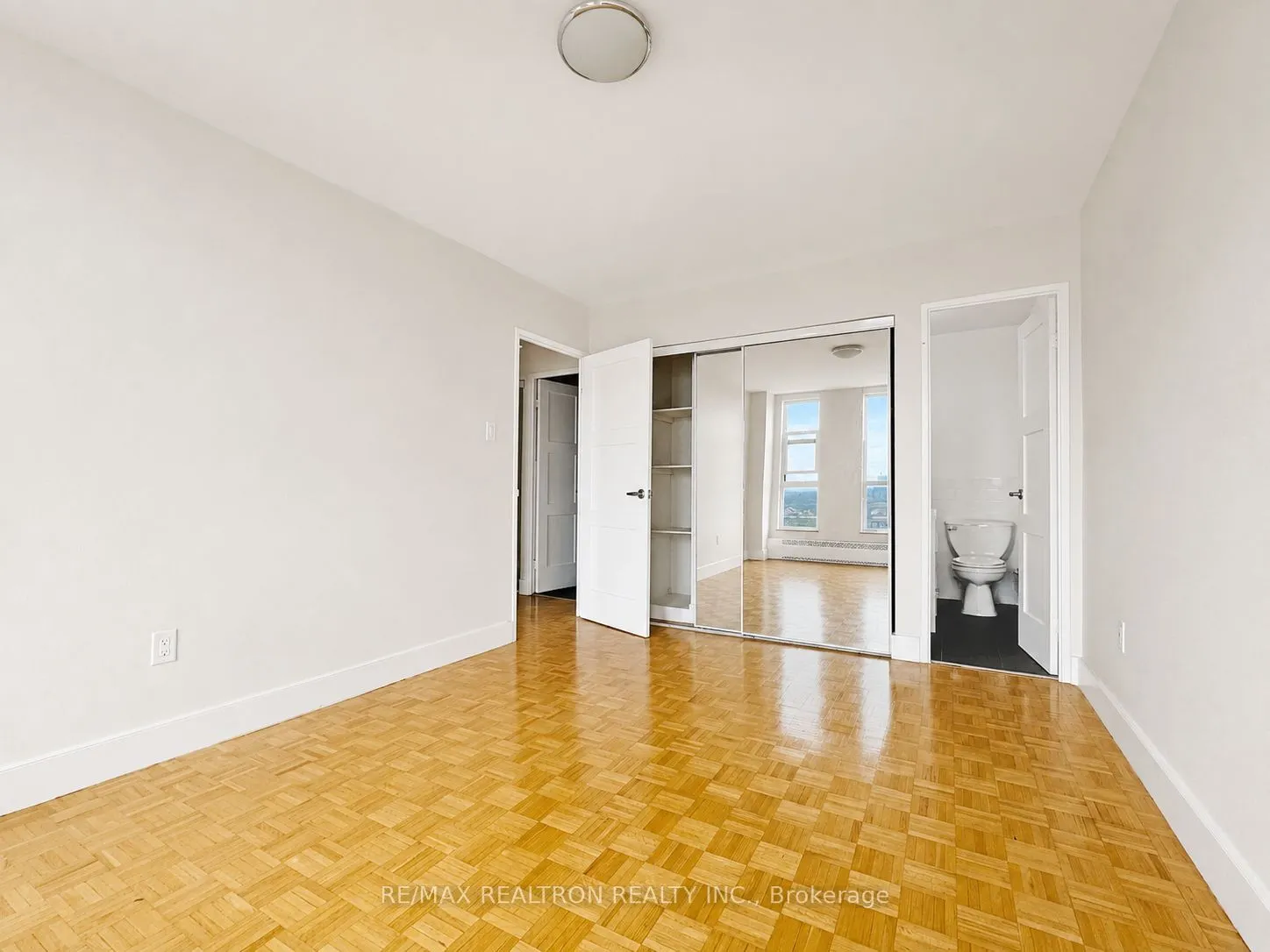 666 Spadina Avenue #1611