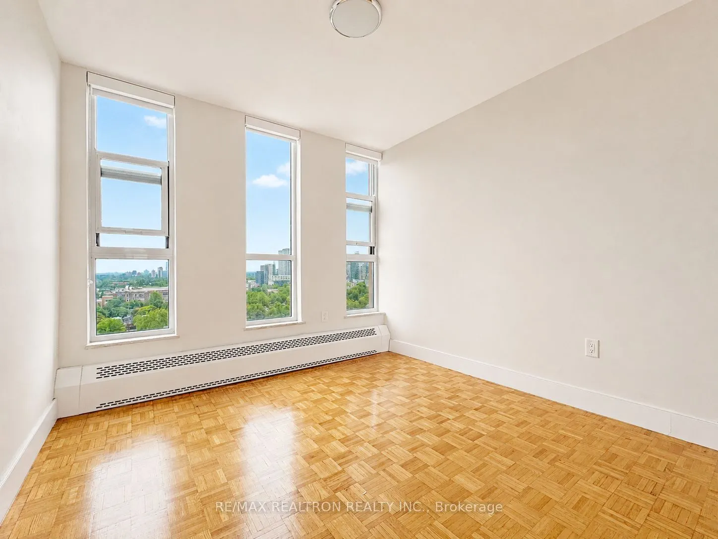 666 Spadina Avenue #1611