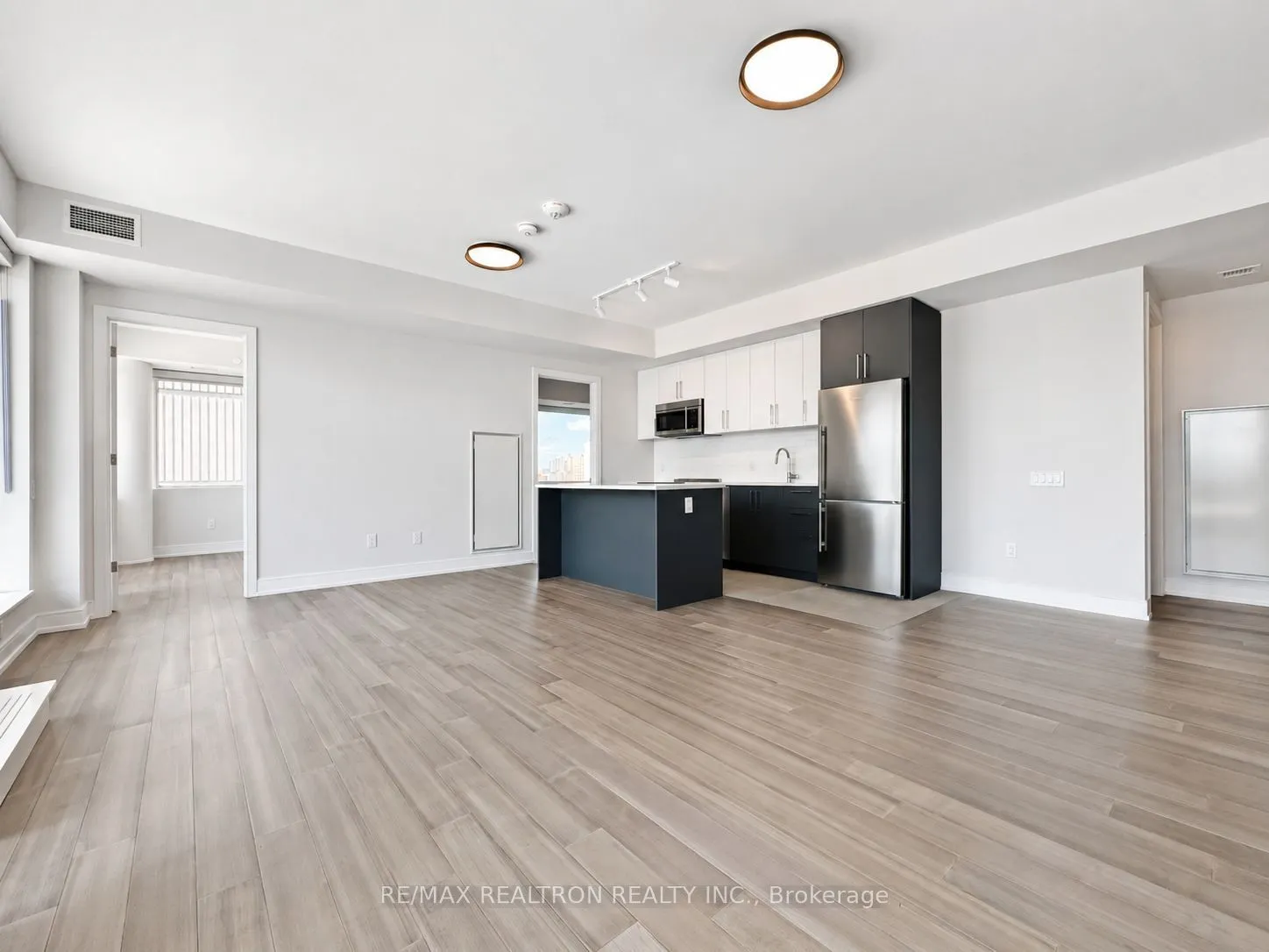 664 Spadina Avenue #1001