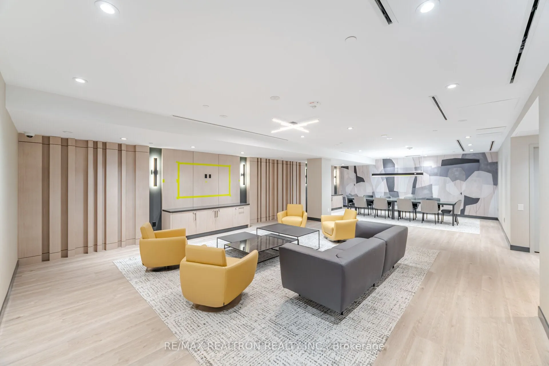 664 Spadina Avenue #1001