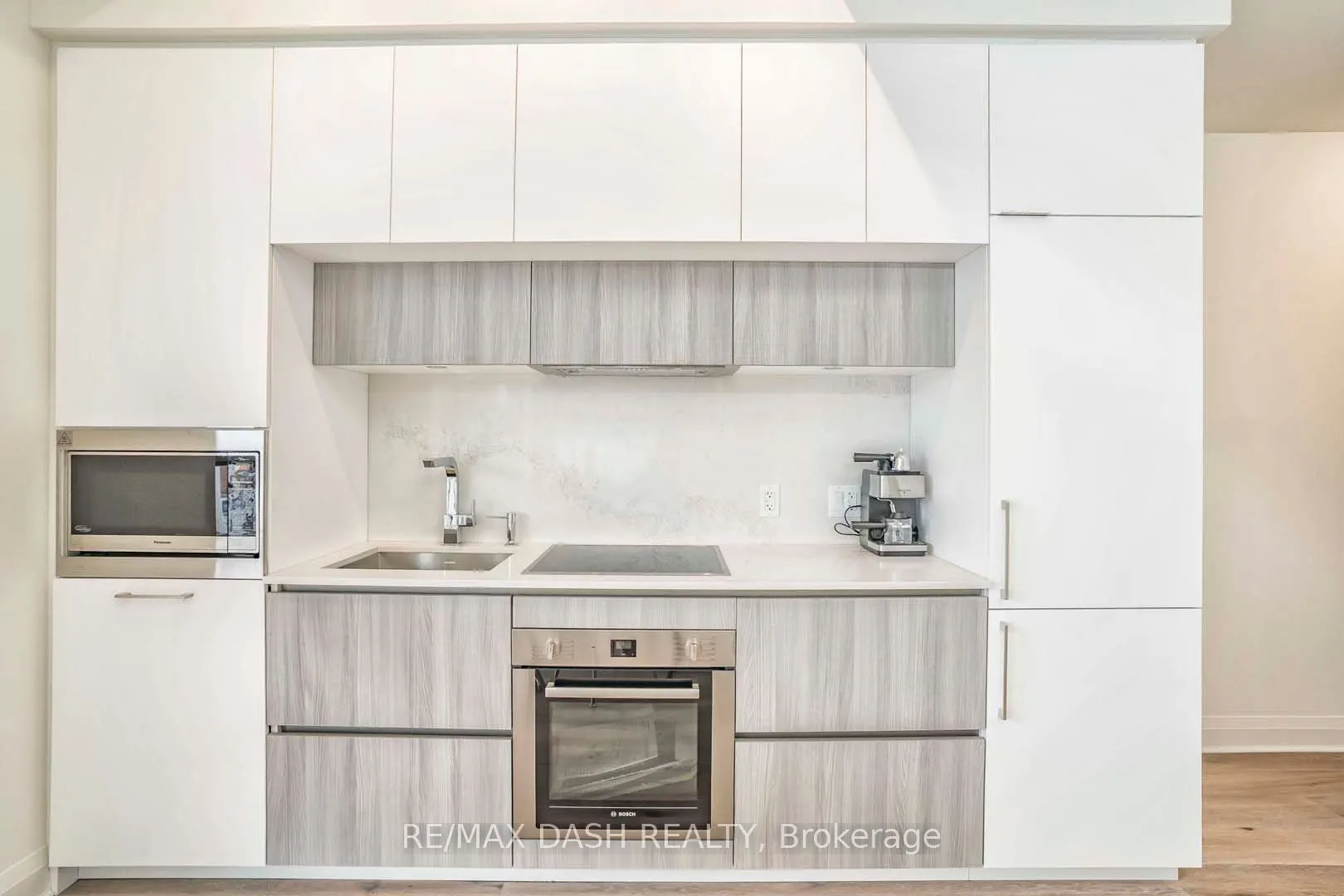 151 Avenue Road #205