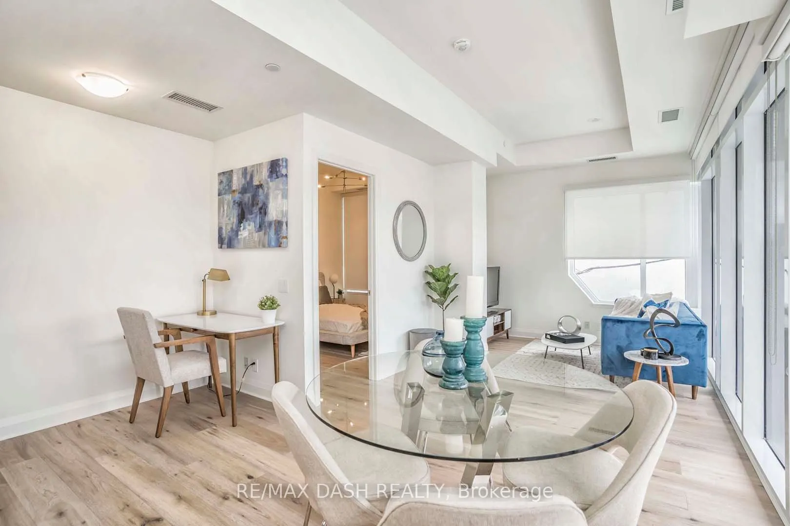 151 Avenue Road #205