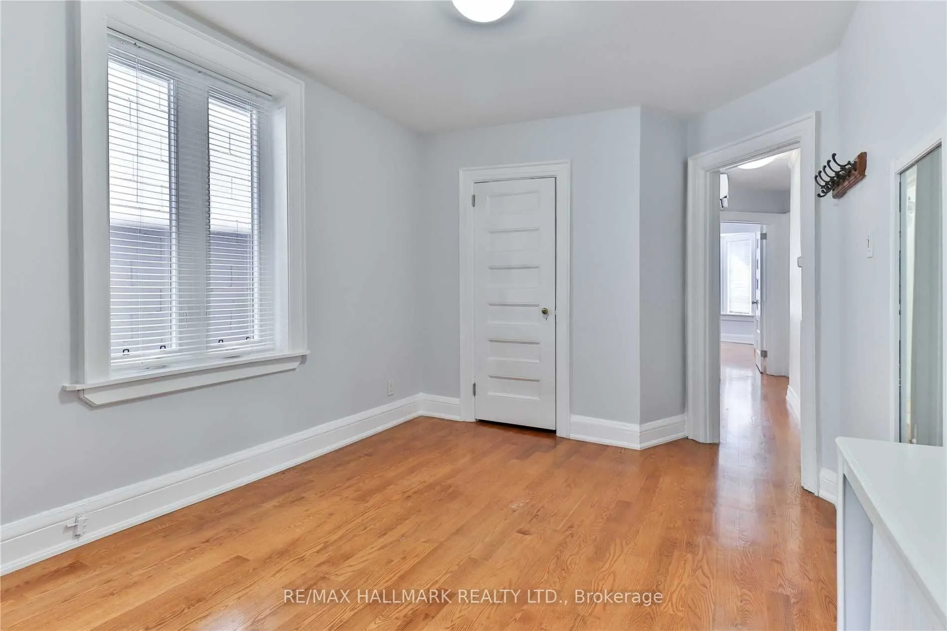 880 College Street #2nd Fl