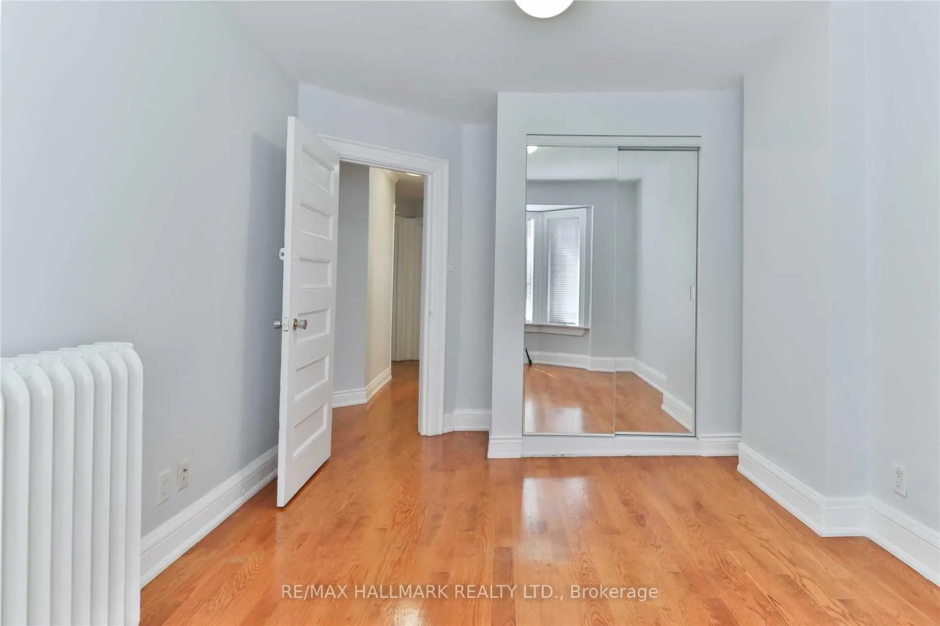 880 College Street #2nd Fl