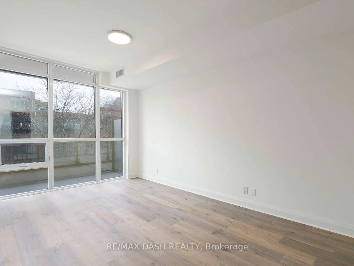 151 Avenue Road #306