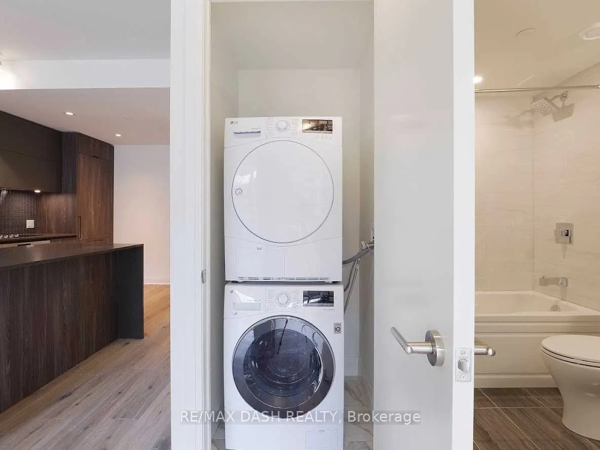 151 Avenue Road #306