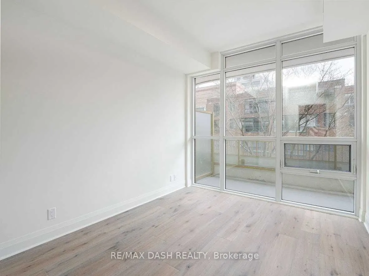 151 Avenue Road #306